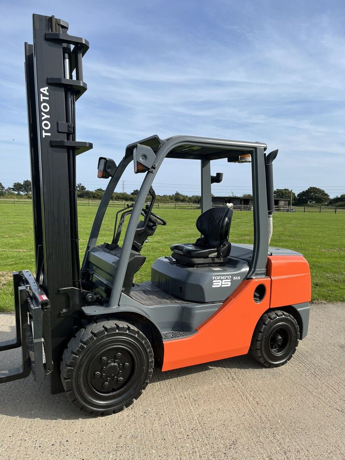 Toyota 3.5 Tonne Diesel Forklift Low Hours 2016