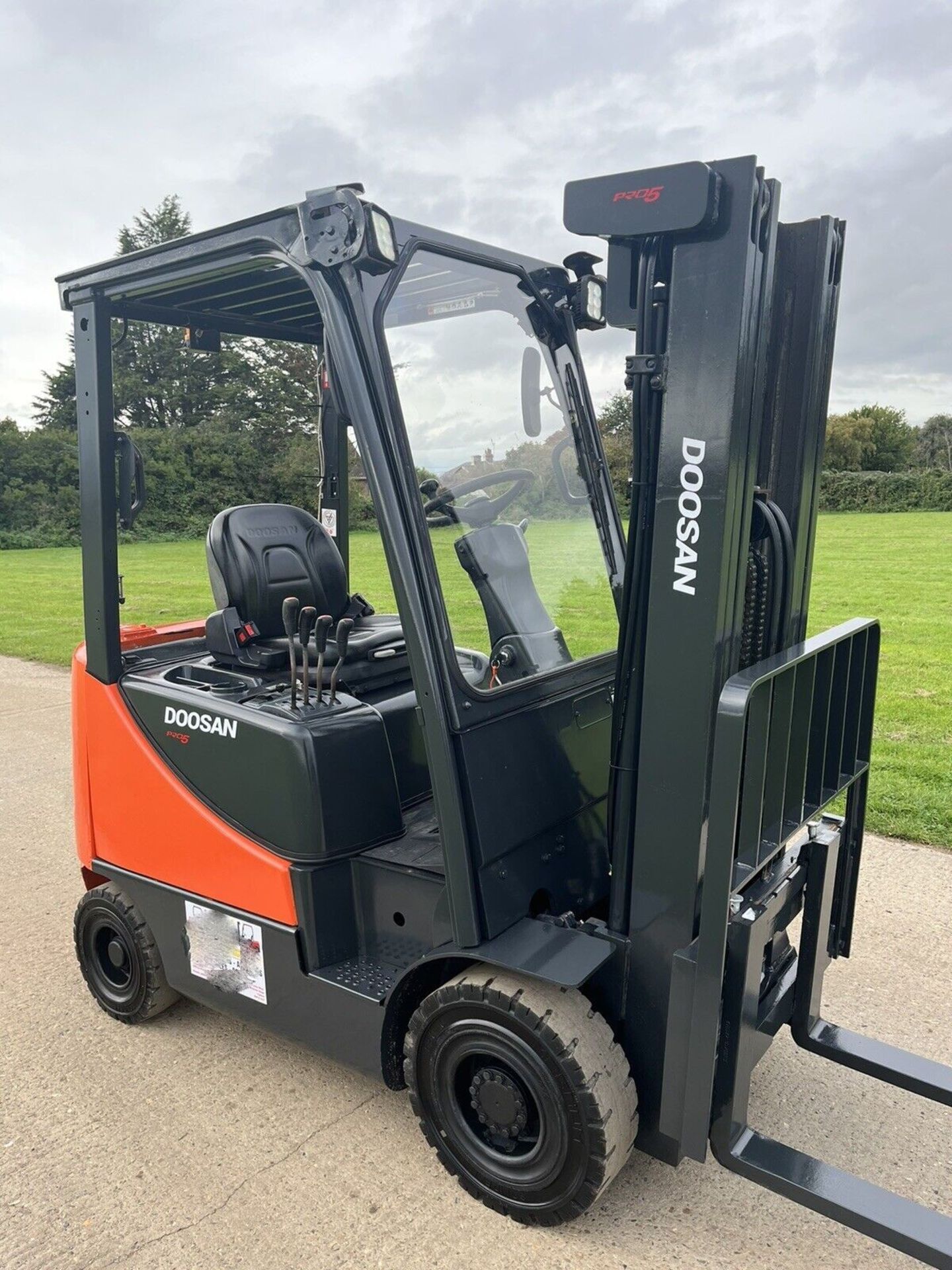 Doosan 2 Tonne Diesel Forklift Container Spec - Image 5 of 7