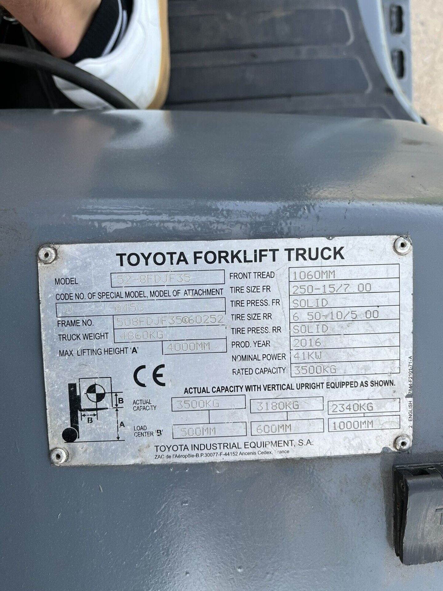 Toyota 3.5 Tonne Diesel Forklift Low Hours 2016 - Image 6 of 6