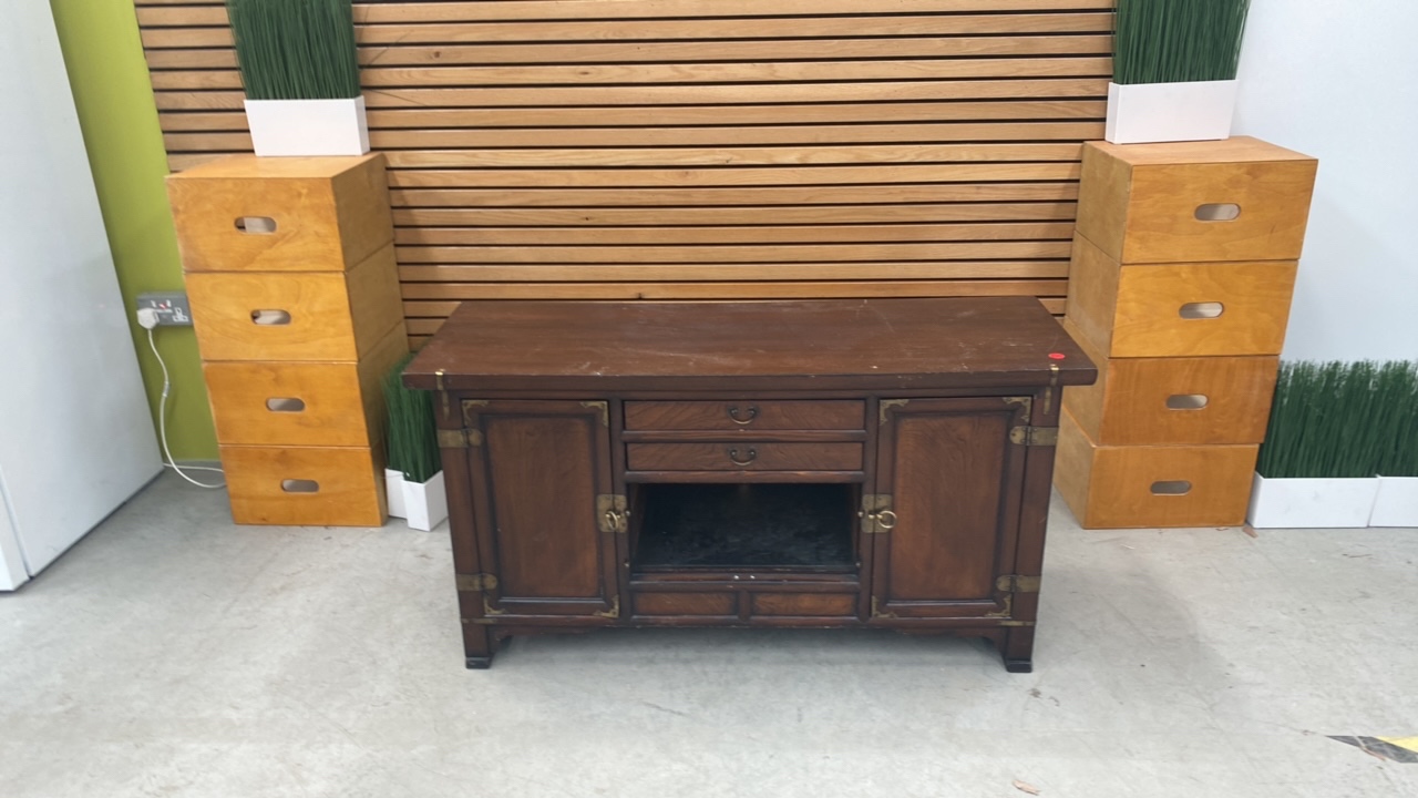 Low Level Dressing Table Manufactured From Oak Woo - Image 3 of 5