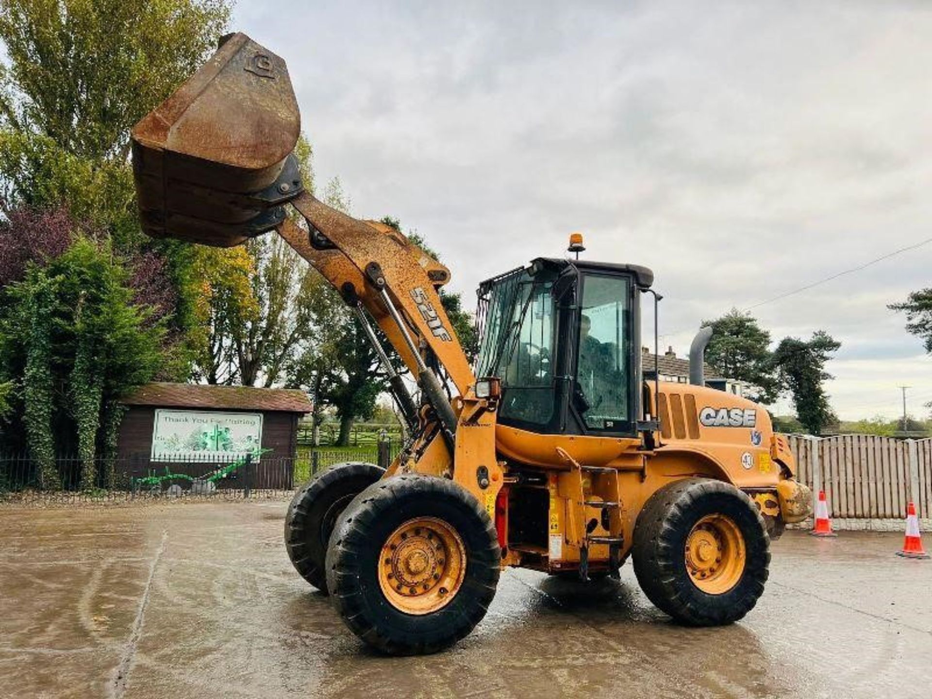 Case 521f 4wd Loading Shovel * Year 2012 * C/W Bucket - Image 5 of 12