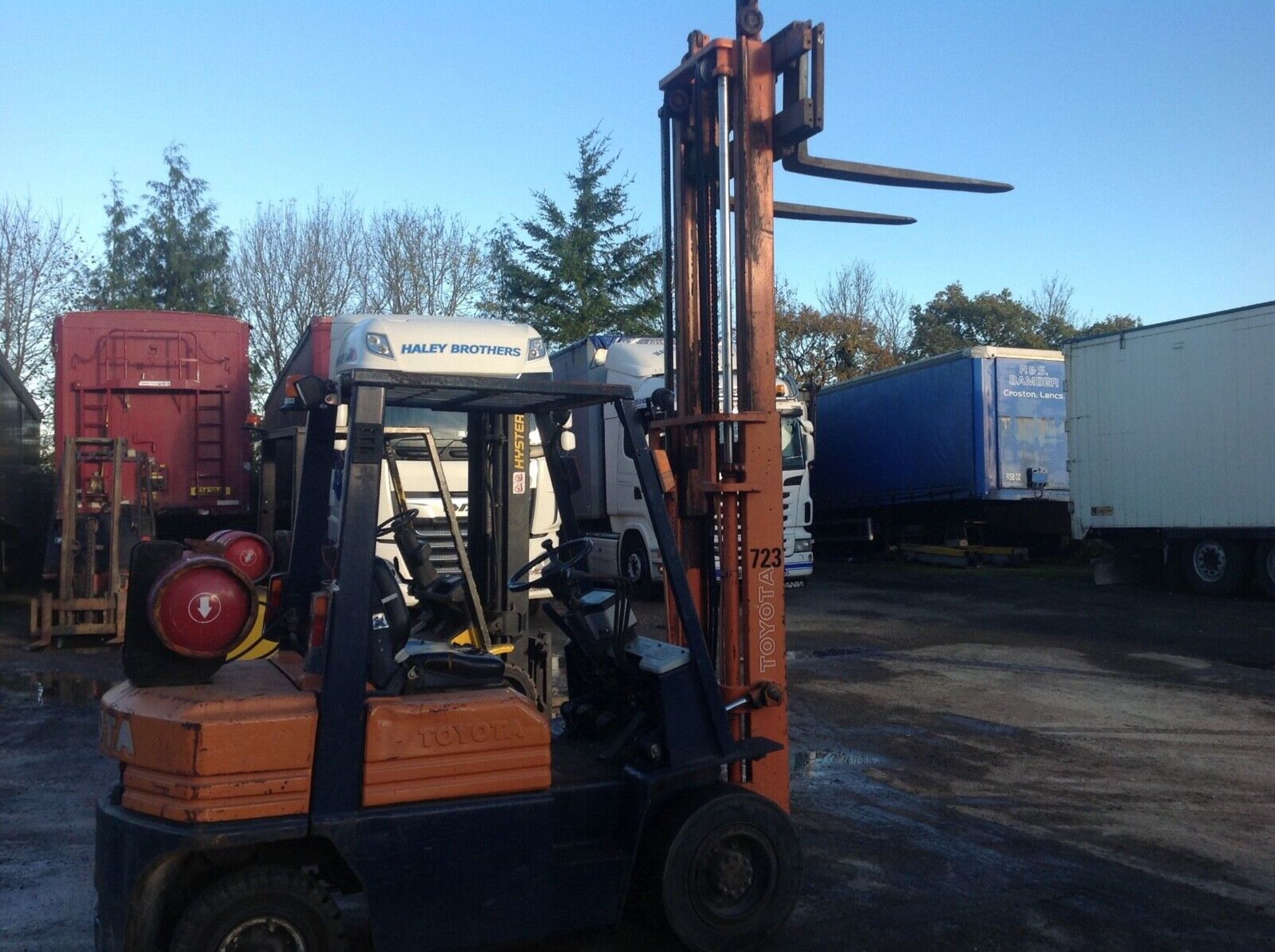 Toyota 2.0 ton gas forklift - Image 5 of 8