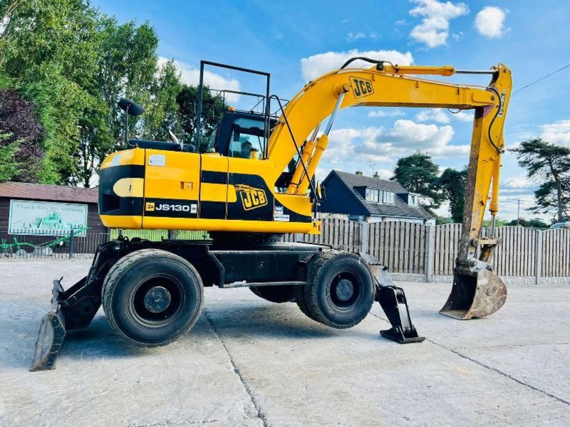 Jcb Js130w 4wd Wheeled Excavator C/W Blade & 2 X Support Legs - Image 4 of 11