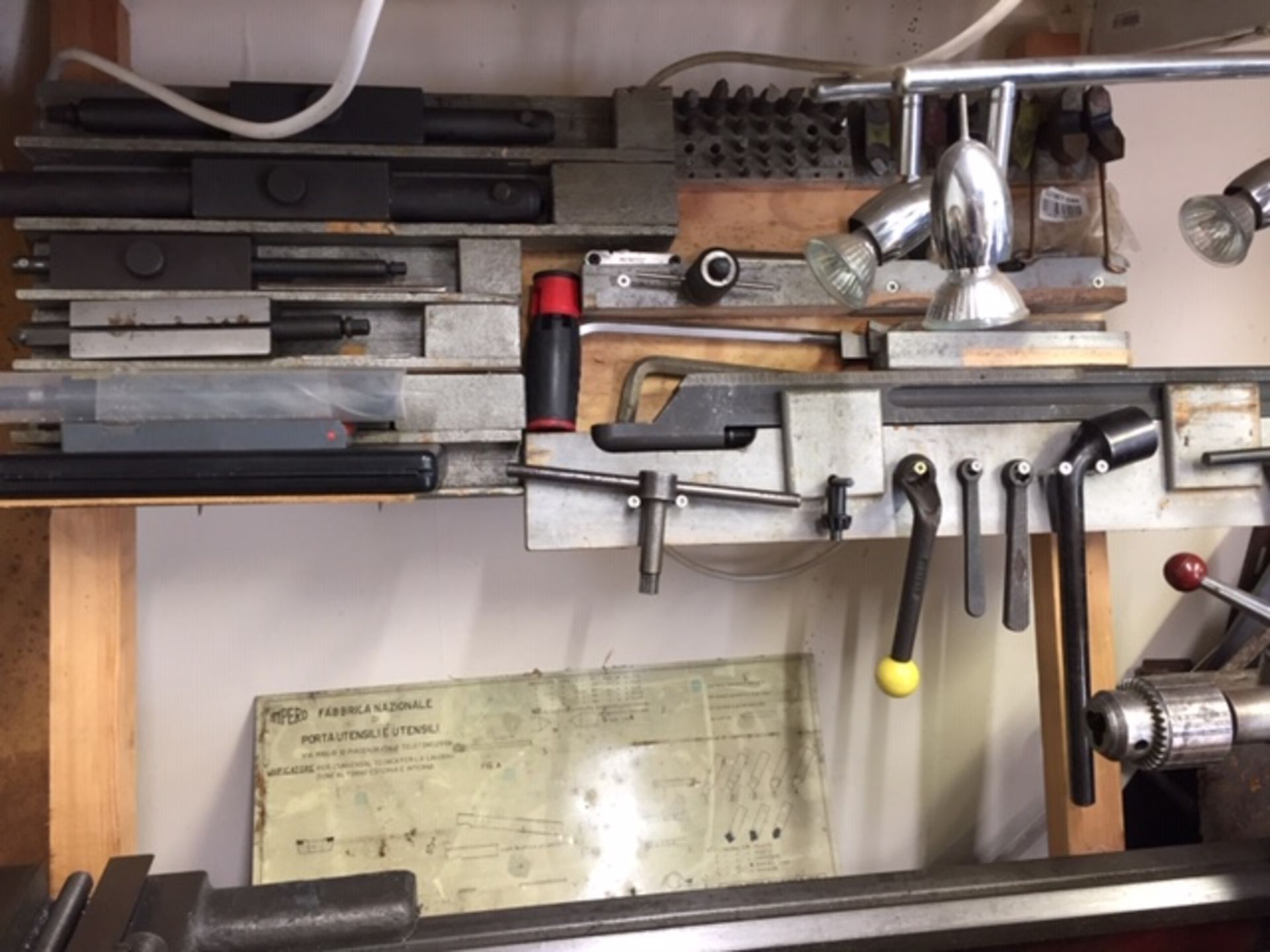 Harrison long bed centre Imperial lathe - Image 6 of 16