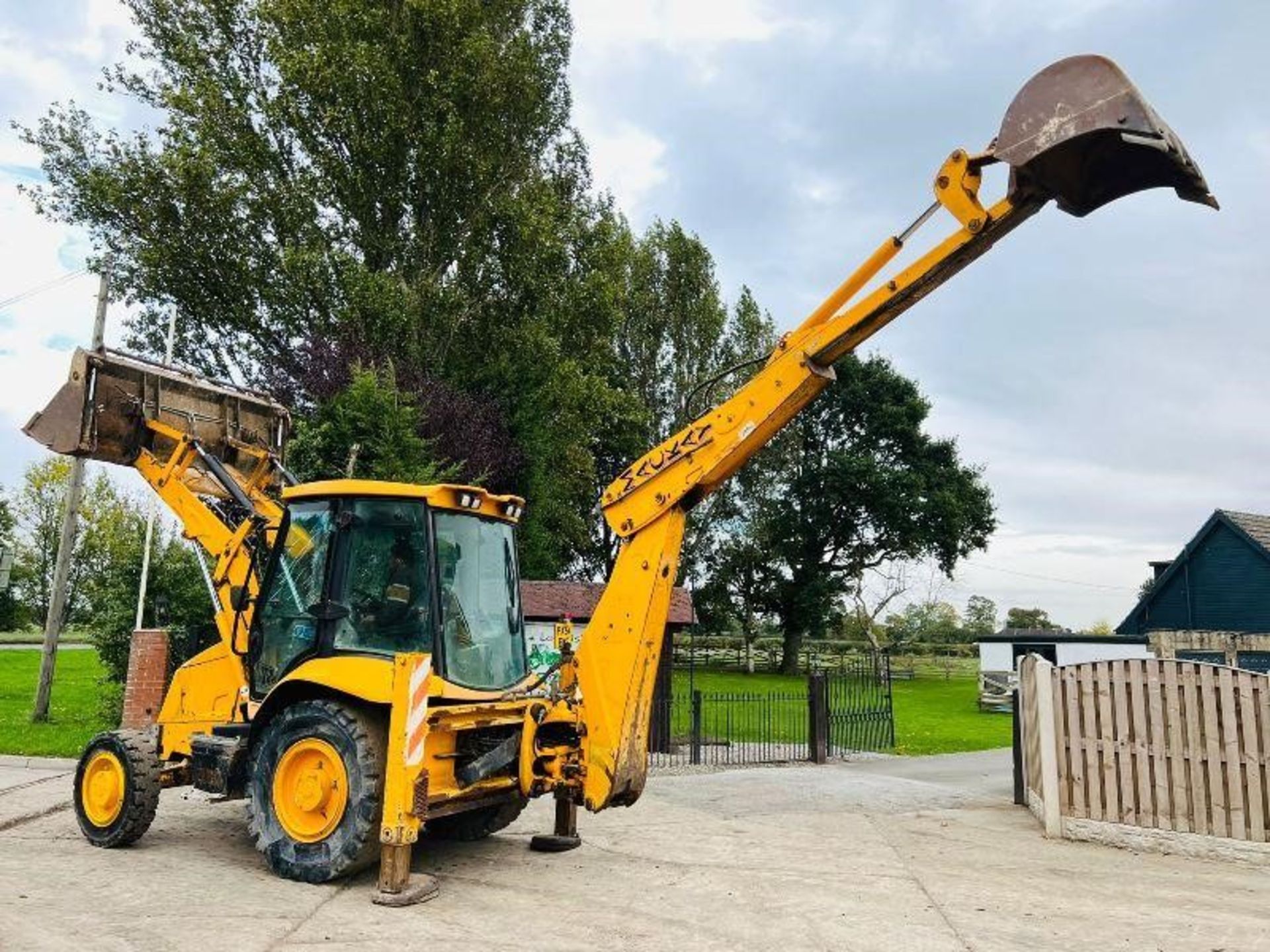 Jcb 3cx Project 21 4wd Backhoe Digger * Year 2005 * C/W Manual Gear Box - Image 8 of 11