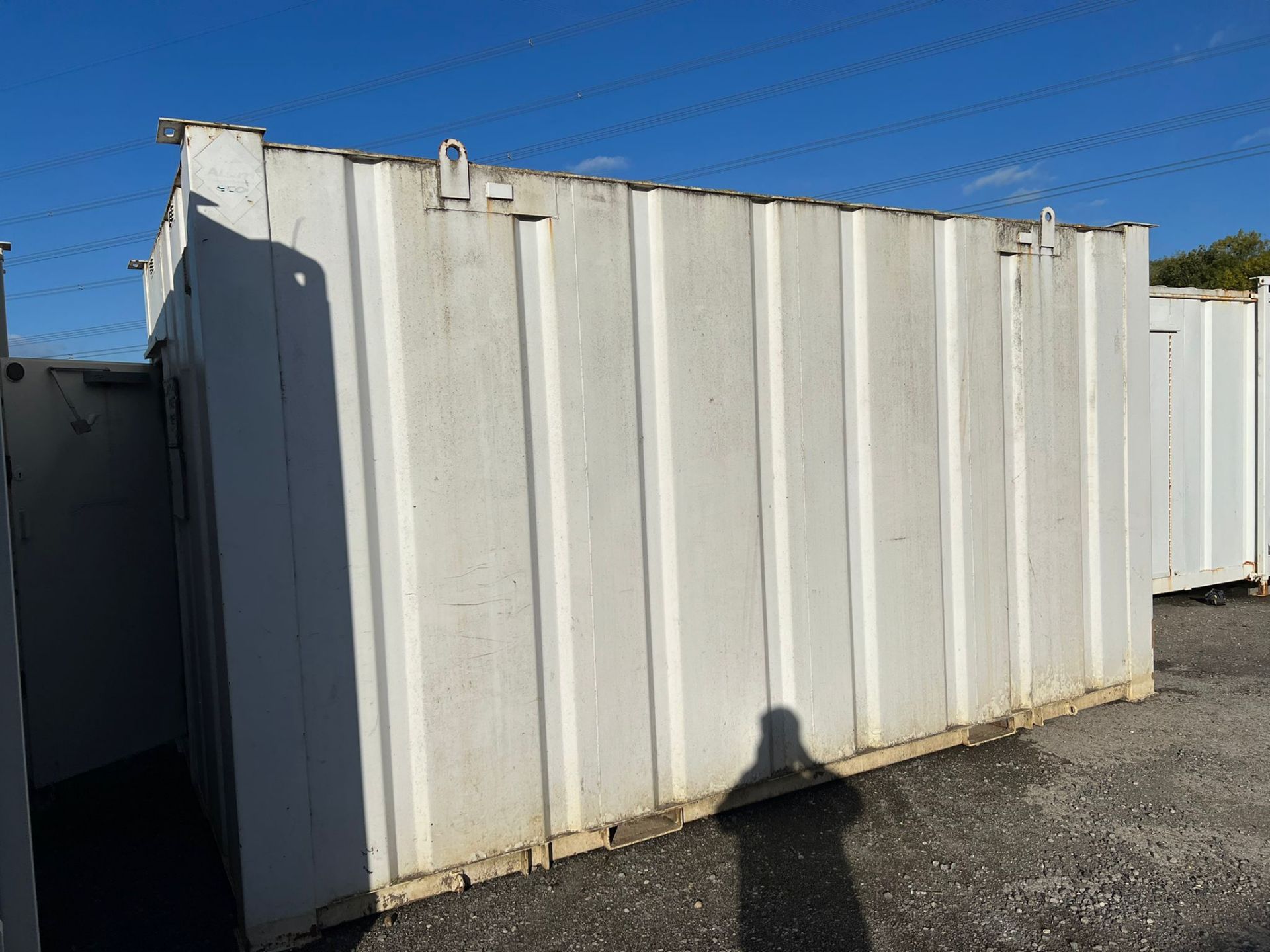 16ft 3 + 1 toilet block cabin container - Image 2 of 13