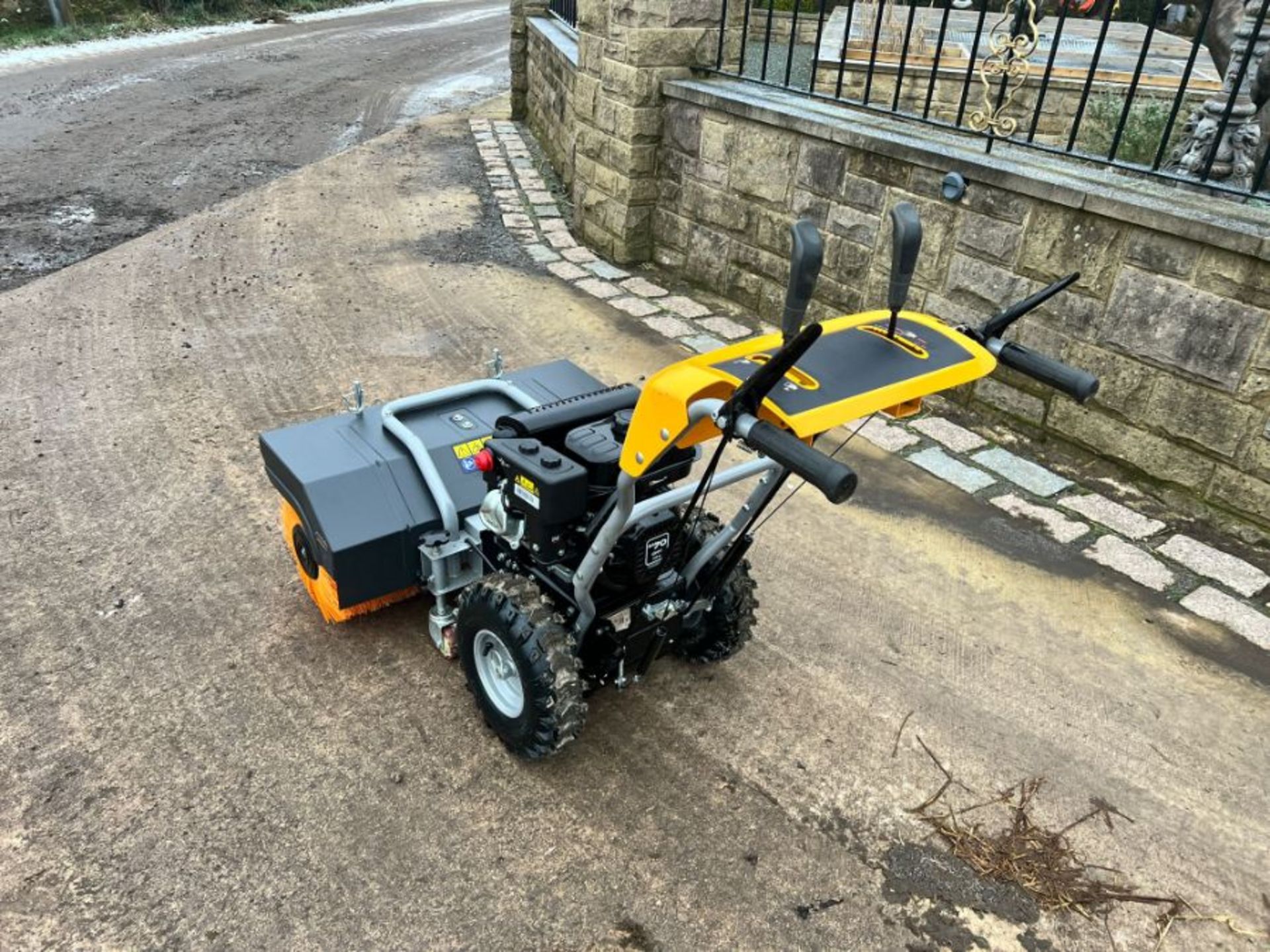 New and Unused Stiga SWS800G Walk Behind Sweeper - Image 5 of 16