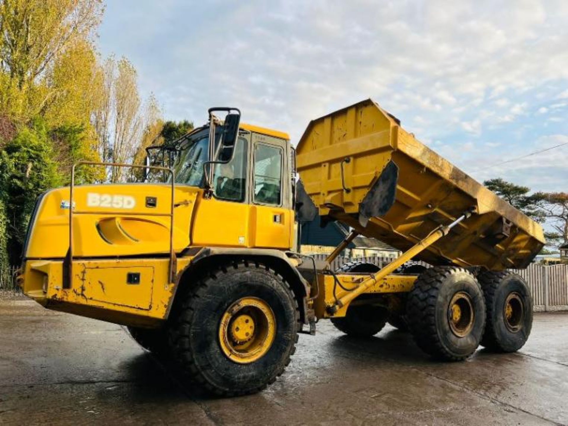 Bell B25d 6x6 Articulated Dump Truck * Year 2009 * C/W Reverse Camera