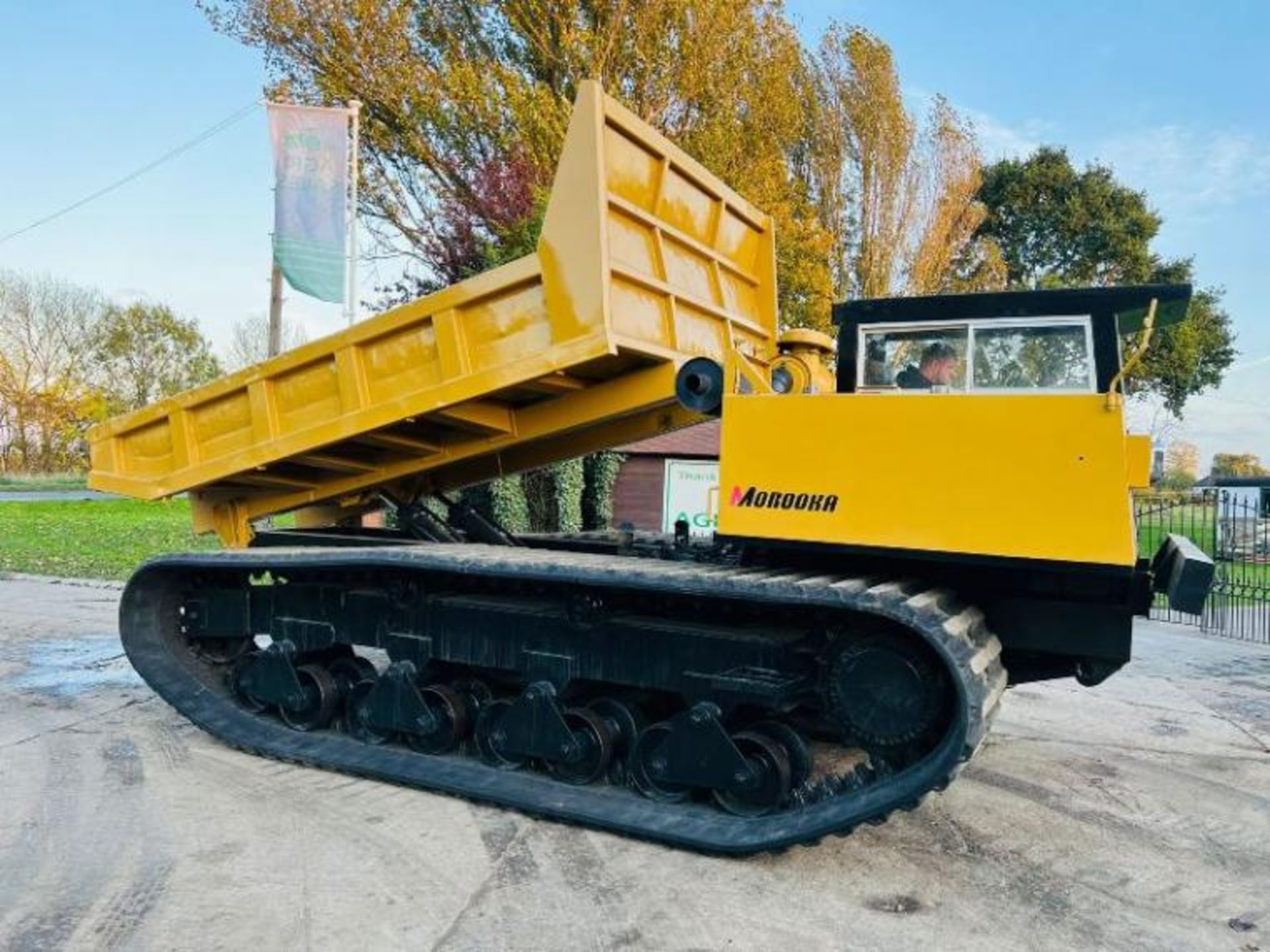 Morooka Mst2500 Tracked Dumper C/W Hydraulic Straight Tip