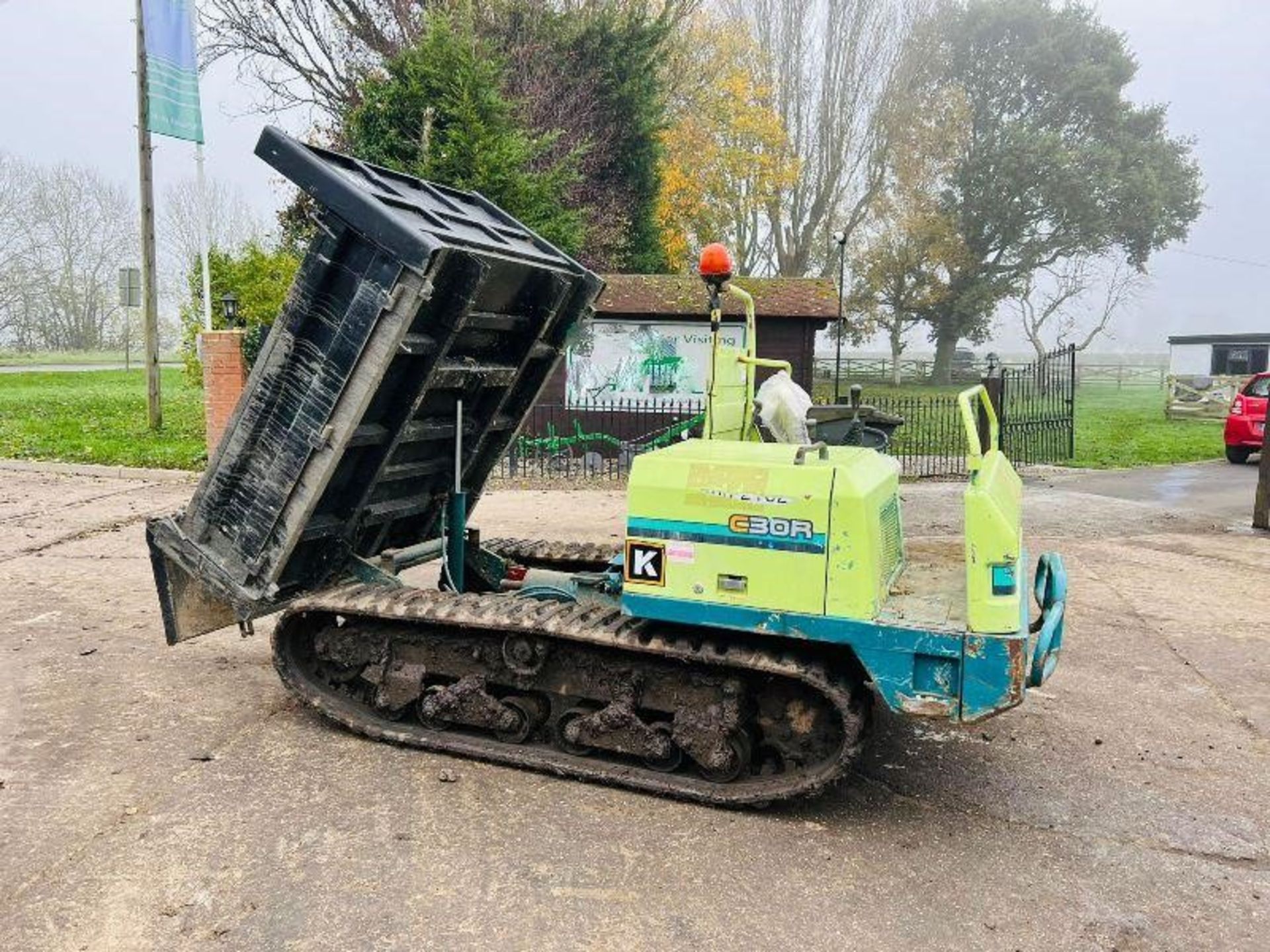 Yanmar C30r Tracked Dumper C/W Forwards & Reverse Dual Drive - Image 6 of 13