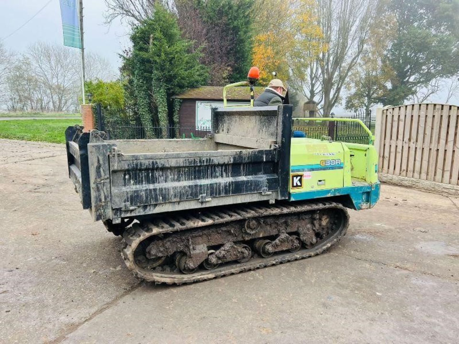 Yanmar C30r Tracked Dumper C/W Forwards & Reverse Dual Drive - Image 10 of 13