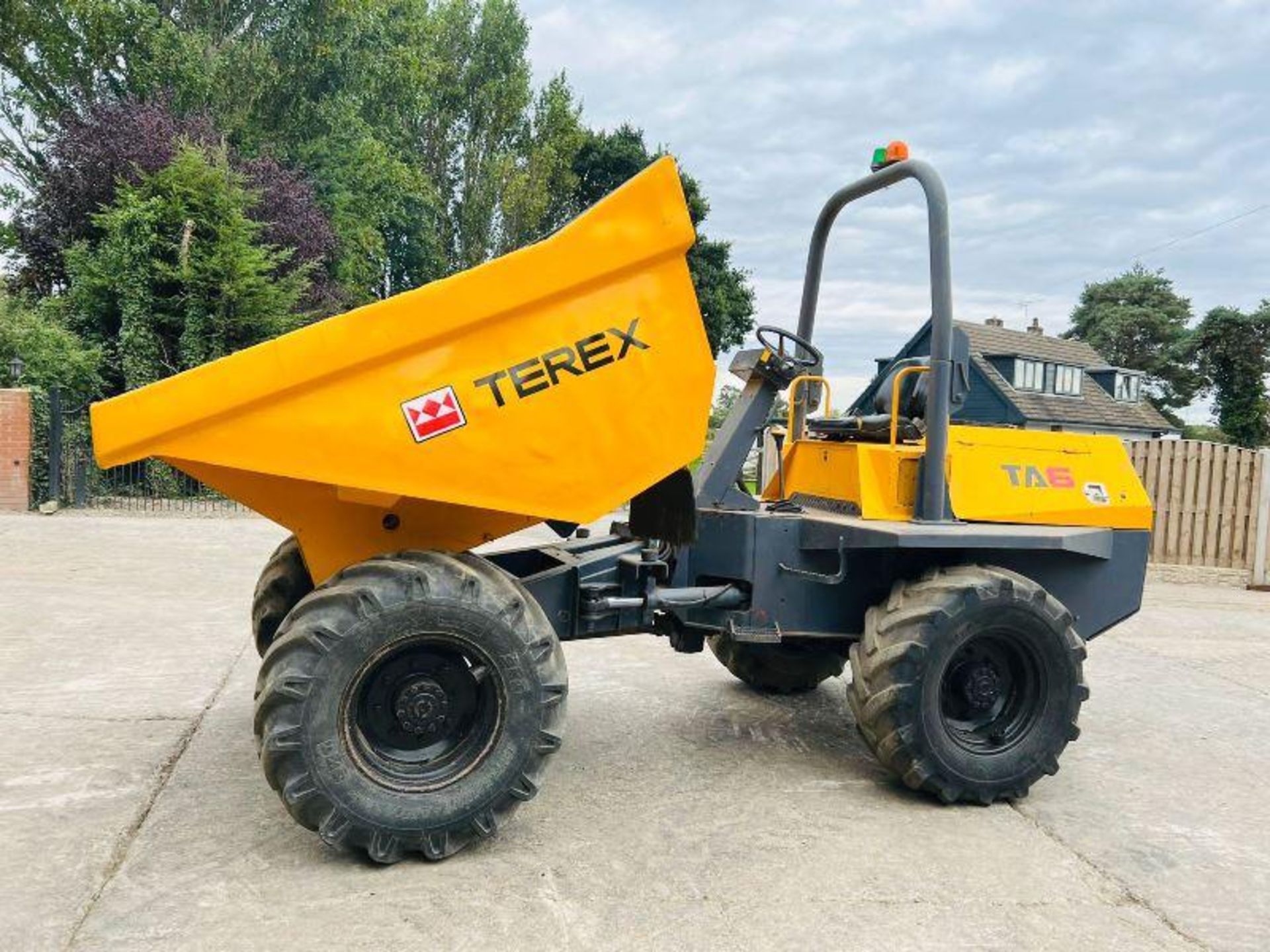 Terex Ta6 4wd Dumper * Year 2014 * C/W Role Bar - Image 7 of 12