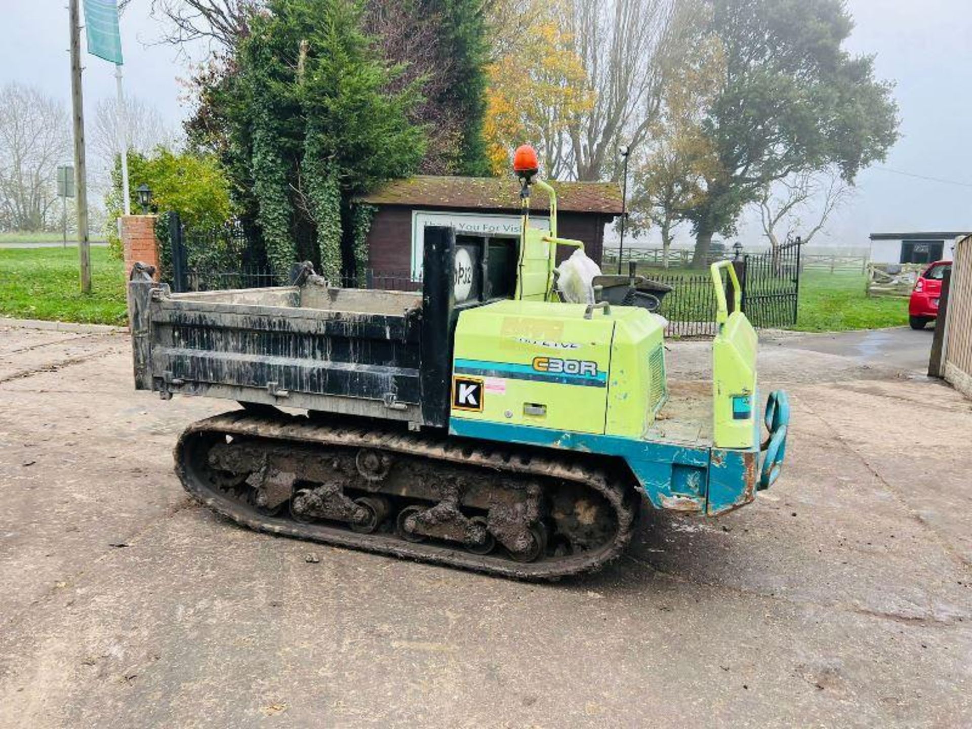 Yanmar C30r Tracked Dumper C/W Forwards & Reverse Dual Drive - Image 11 of 13