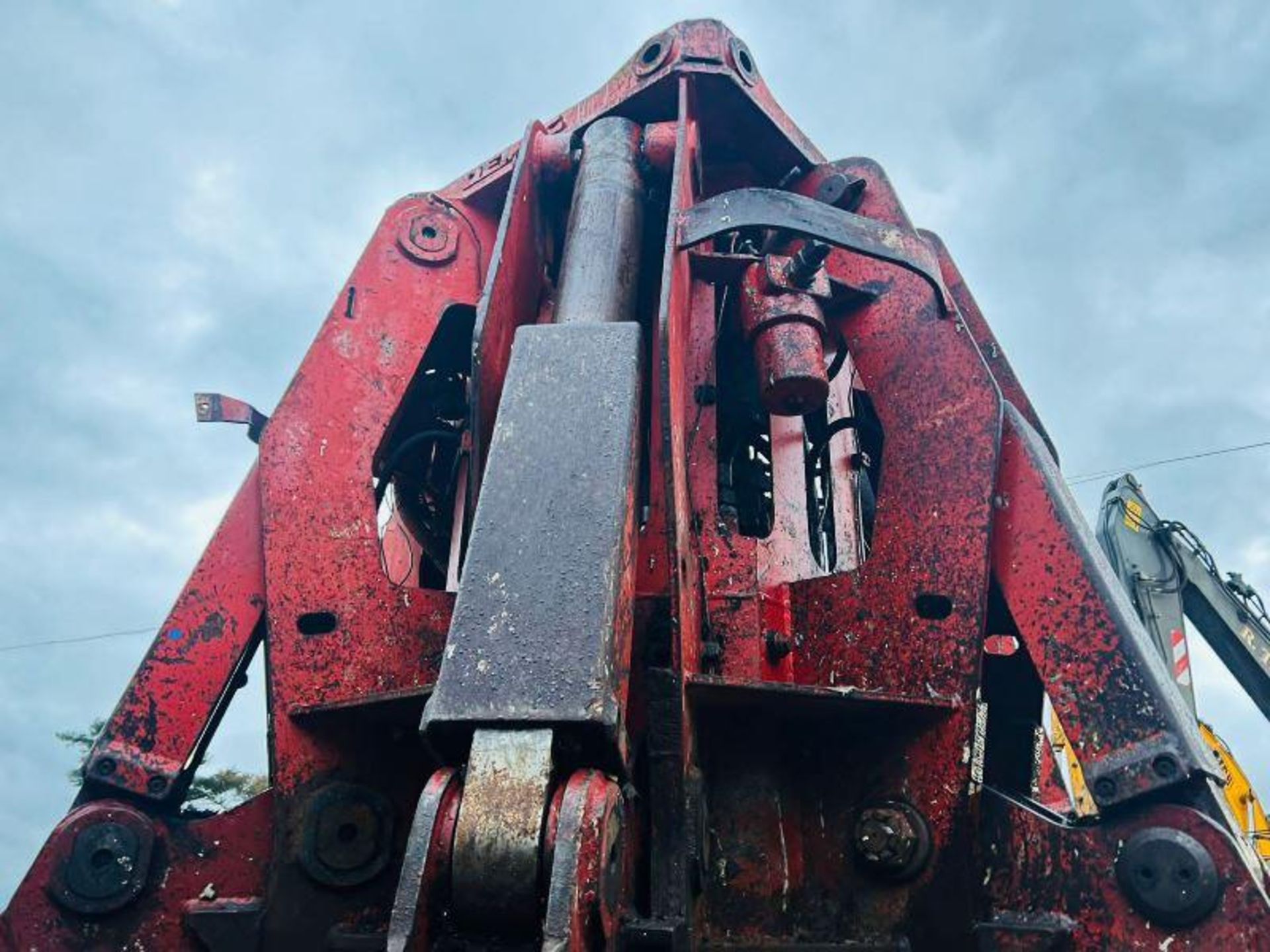 Demag 6 Tine Scrap Grab To Suit Rope Crane - Image 8 of 14