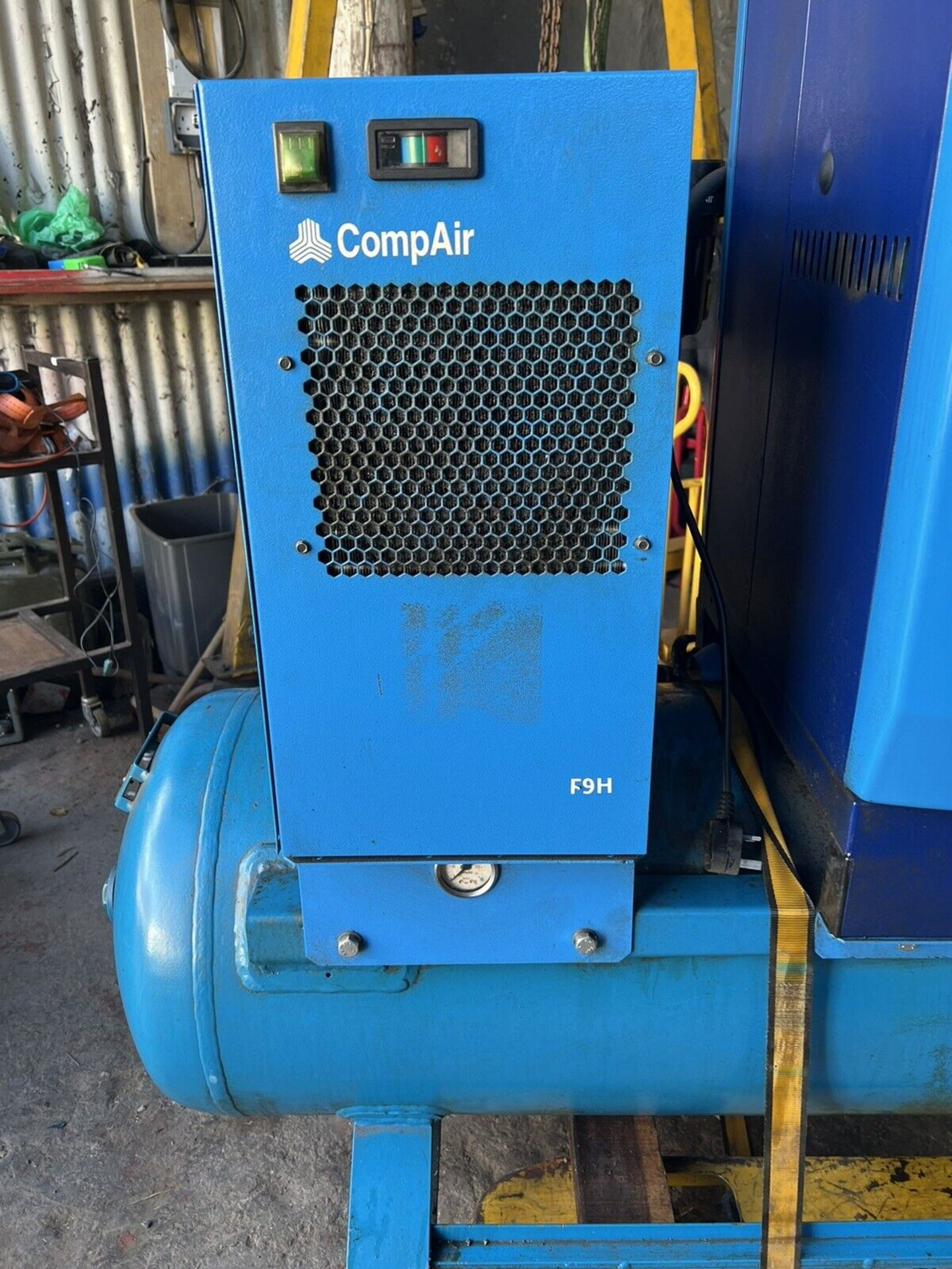 Hydrovane HV05 Compressor - Image 2 of 12