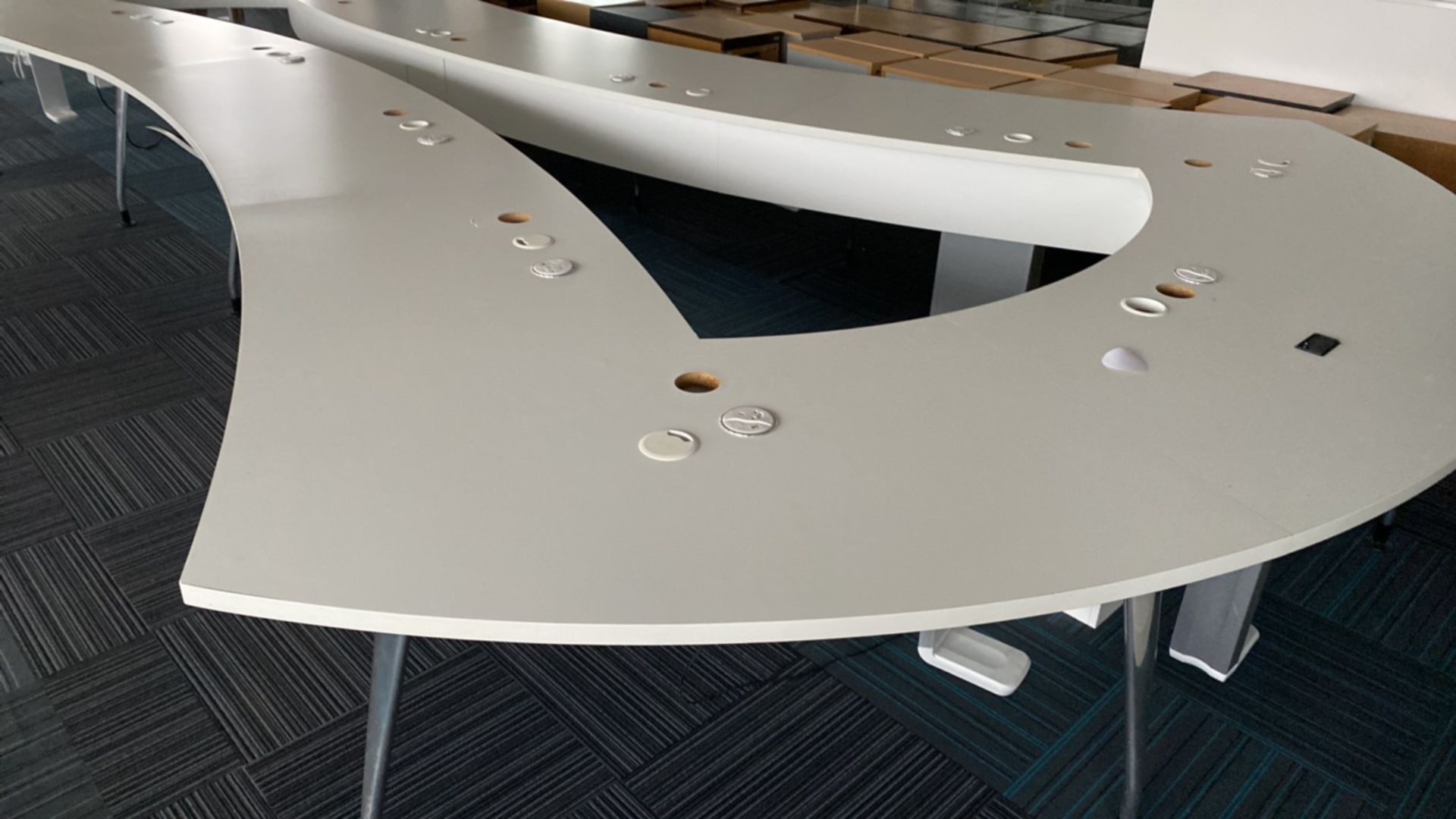 Bespoke Meeting Room Table - Image 4 of 6