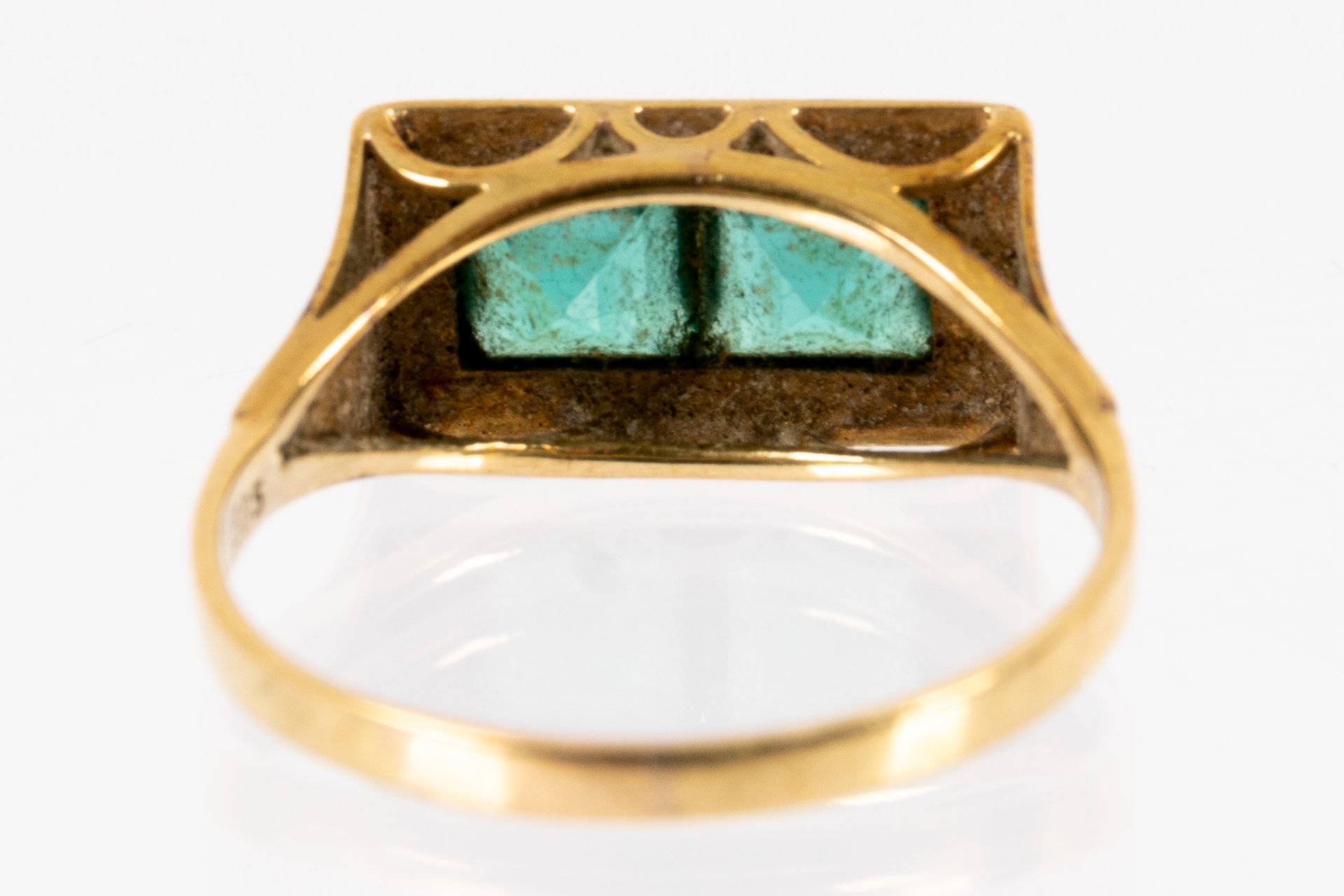 585er Gelbgold-Unisex-Ring mit grünem Farbsteinbesatz, ca. 2,5 gr. brutto, Ringinnendurchmesser ca. - Bild 4 aus 5