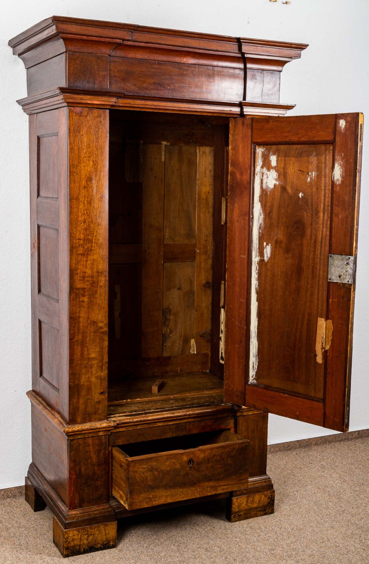 Seltener eintüriger Schrank, Biedermeier deutsch um 1800/ 20, Mahagoni massiv & furniert; eintürige - Bild 7 aus 16