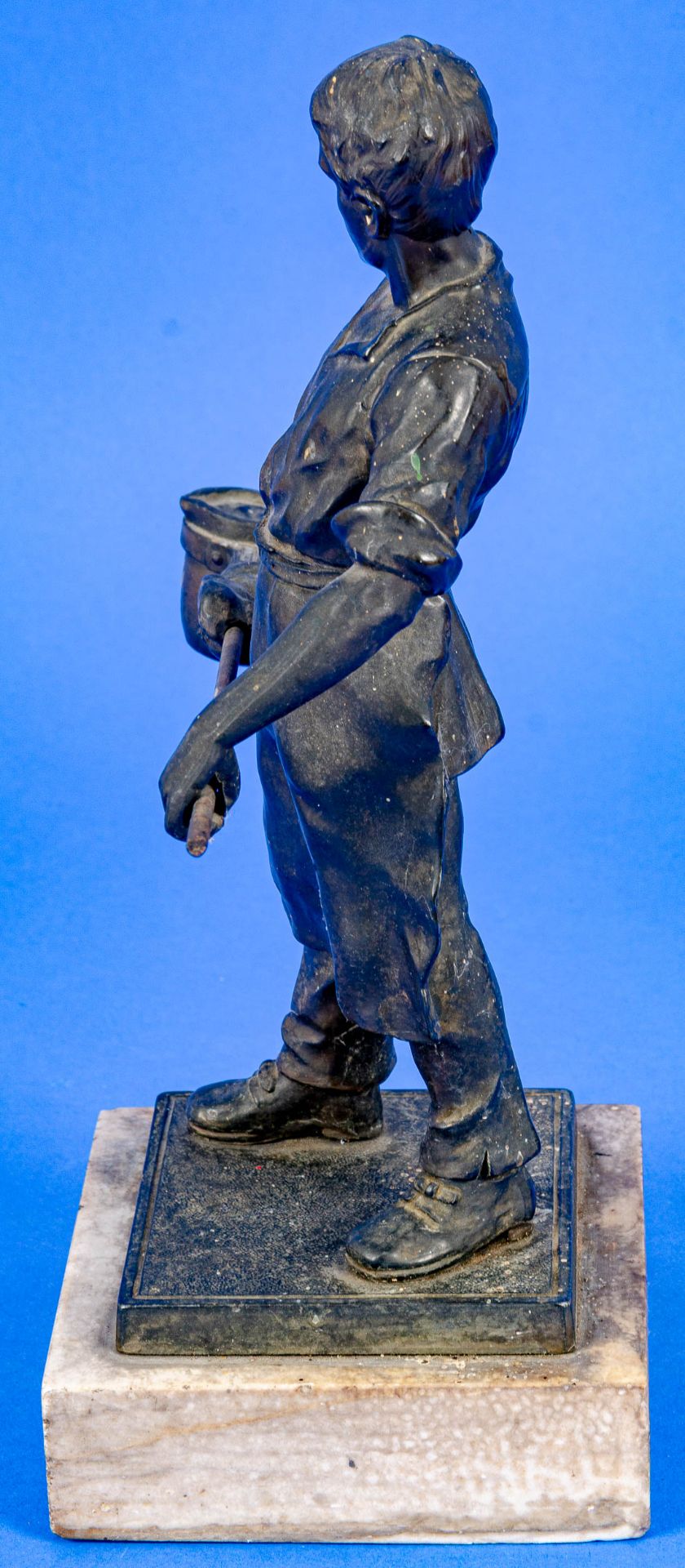"Eisengießer", stehende Figur auf Natursteinsockel, ungemarkter Zinkspritzguss, Höhe ü. A. ca. 31 c - Image 4 of 11
