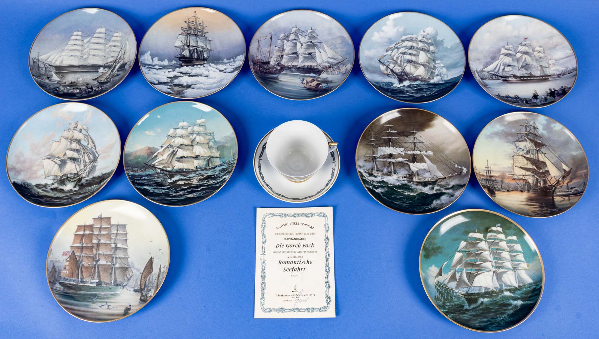 13teilige Sammlung maritimer Porzellan-Objekte, bestehend aus 2teiliger "GORCH FOCK" Kaffeetasse de