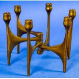 Extravaganter 6flammiger Tischleuchter, Bronze, unterseitig Rest eines Aufklebers: Kunsthandwerk Li