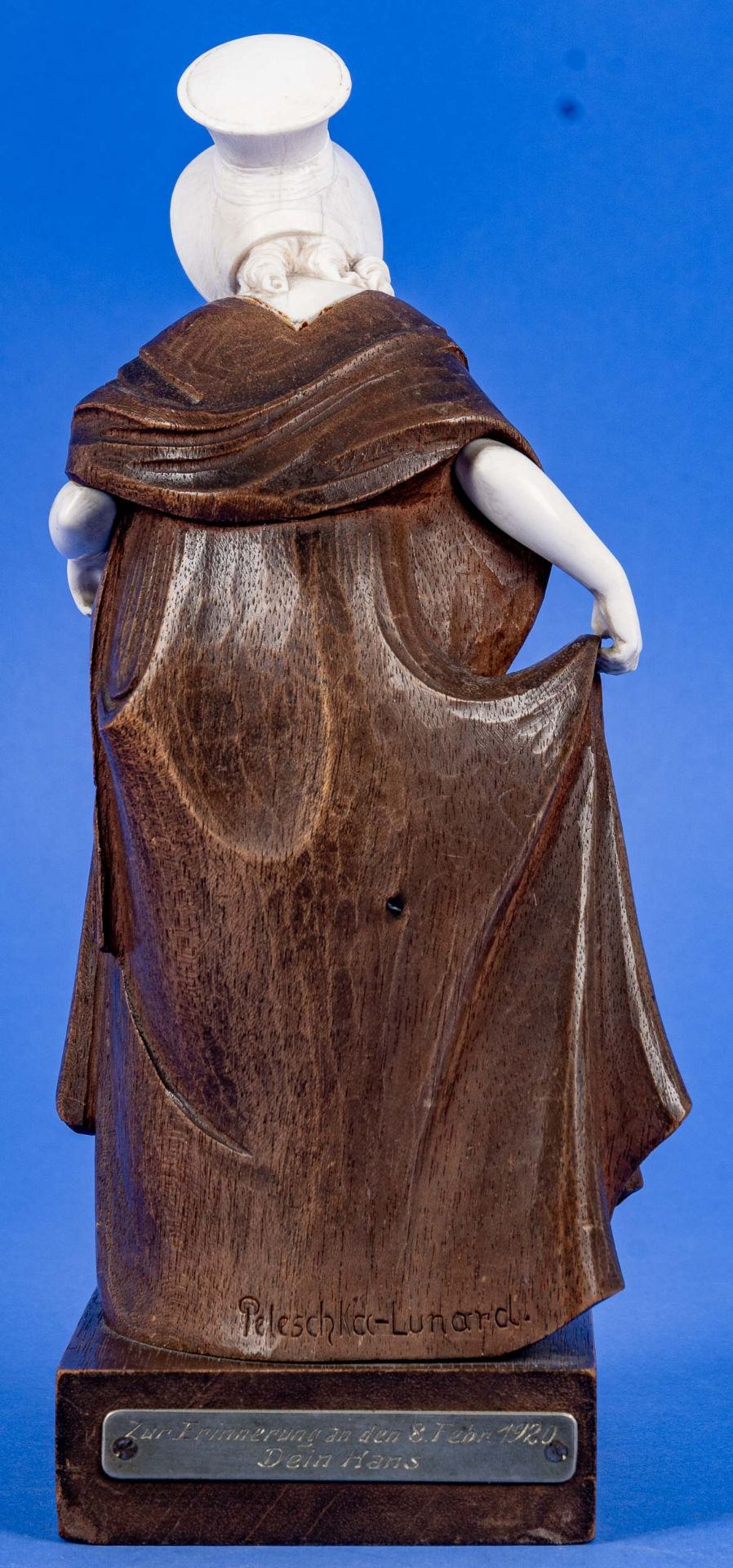 "Mädchen in Biedermeier-Tracht", Chryselephantin Skulptur/Figur, Mahagoni geschnitzt, Schuh, Untera - Bild 5 aus 11