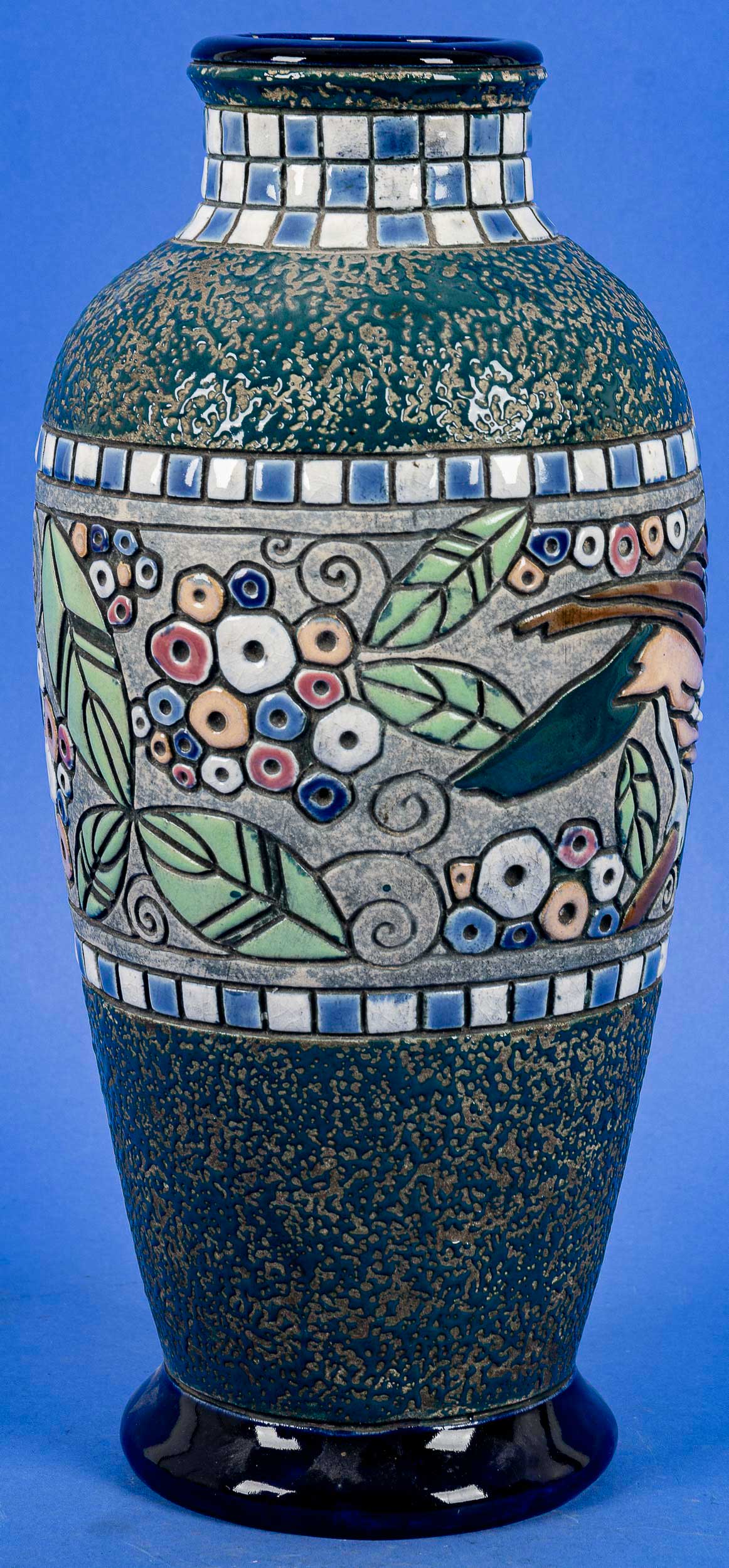 Große Jugendstil Keramikvase, polychromer Vogel & Floraldekor, Amphora-Werke Riessner, Turu-Teplitz - Image 4 of 9