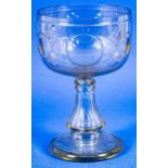 Überdimensioniertes Pokalglas, farbloses Klarglas mit aufwändigen Schliffdekoren, Anfang 20. Jhdt.,