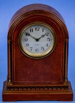 Antike Vertiko-Uhr, funktionstüchtiges 8 Tagewerk (wurde nicht auf Ganggenauigkeit und Vollständigk