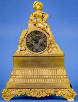 Feine antike Pendule, matt- und glanzvergoldetes Messinggehäuse, Frankreich um 1890; die Uhr von si