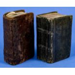2 antike russisch-orthodoxe Gebetsbücher oder Bibeln, wohl aus dem 18. Jhdt. stammend, aus den Ruin