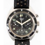 Gesuchte HEUER Chronograph AUTAVIA der 1960er/70er Jahre, Military-Ausführung, Gehäusedurchmesser c