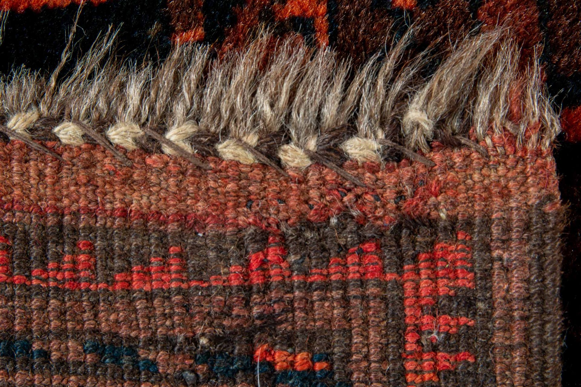 Größere Afghan - Teppichbrücke der 1960er/70er Jahre, ca. 236 x 159 cm, Wolle auf Wolle, von mehrer - Bild 7 aus 9