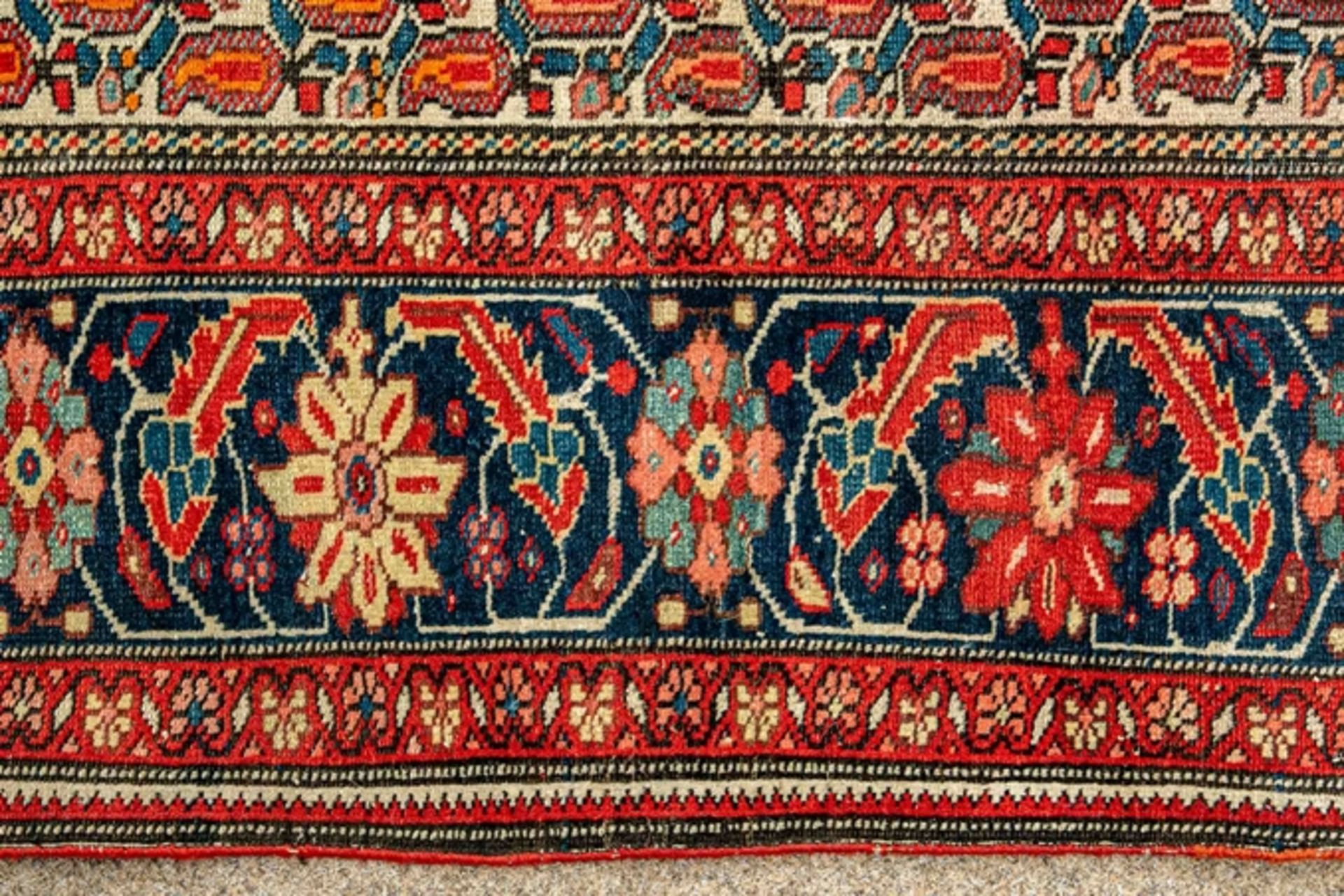 Ältere kaukasische Teppichbrücke, durchgemusterter heller Fond mit Paisley-Dekor, schöne Farbigkeit - Bild 3 aus 9