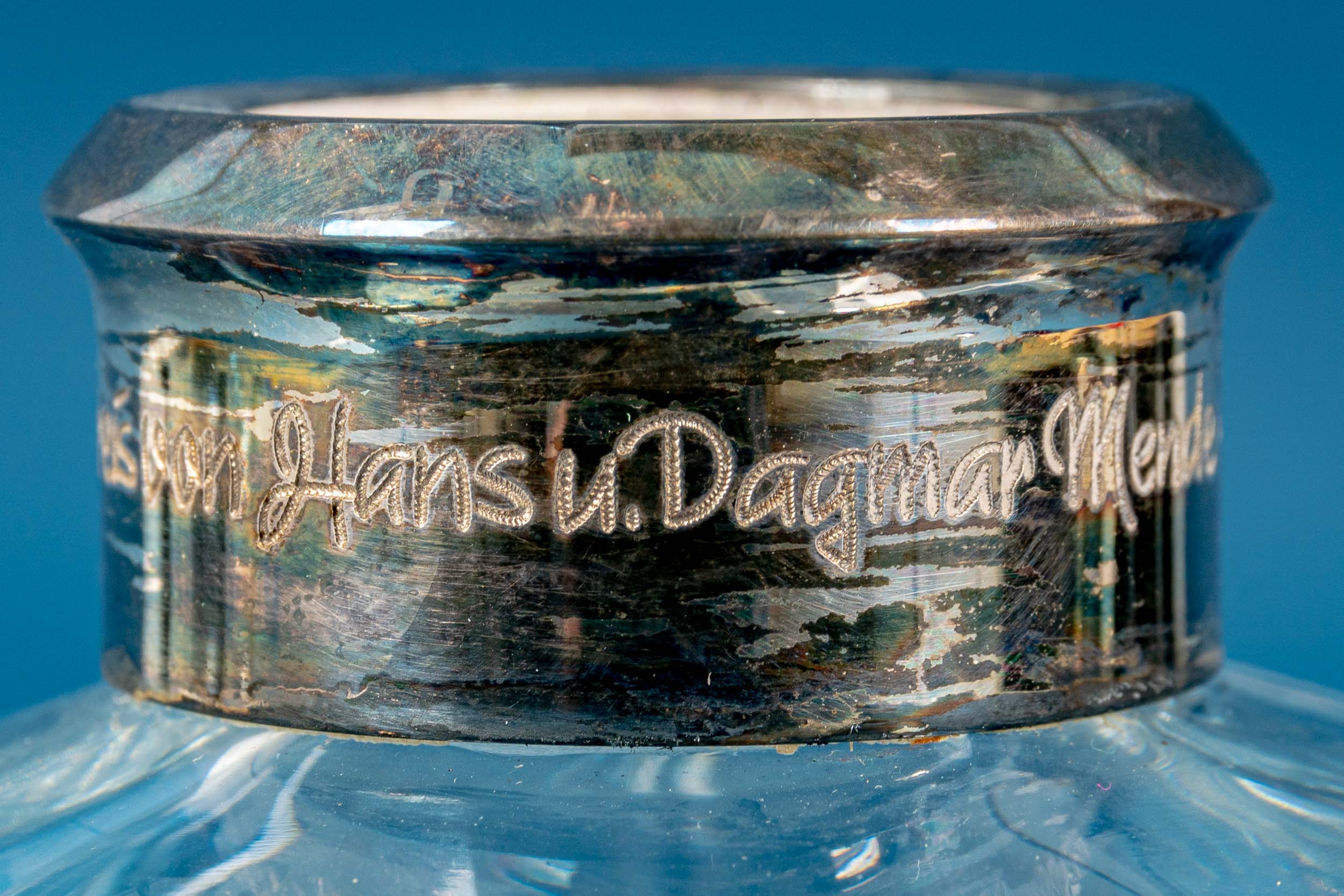 Schwere farblose Kristallglas-Karaffe mit Stöpsel, Höhe ca. 21,5 cm, gravierte 925er Sterlingsilber - Bild 8 aus 13