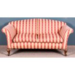 Englisches Sofa/Couch; freistehend gearbeitetes, 2sitziges Sofa mit gebogenen Lehnen, losen Sitzkis