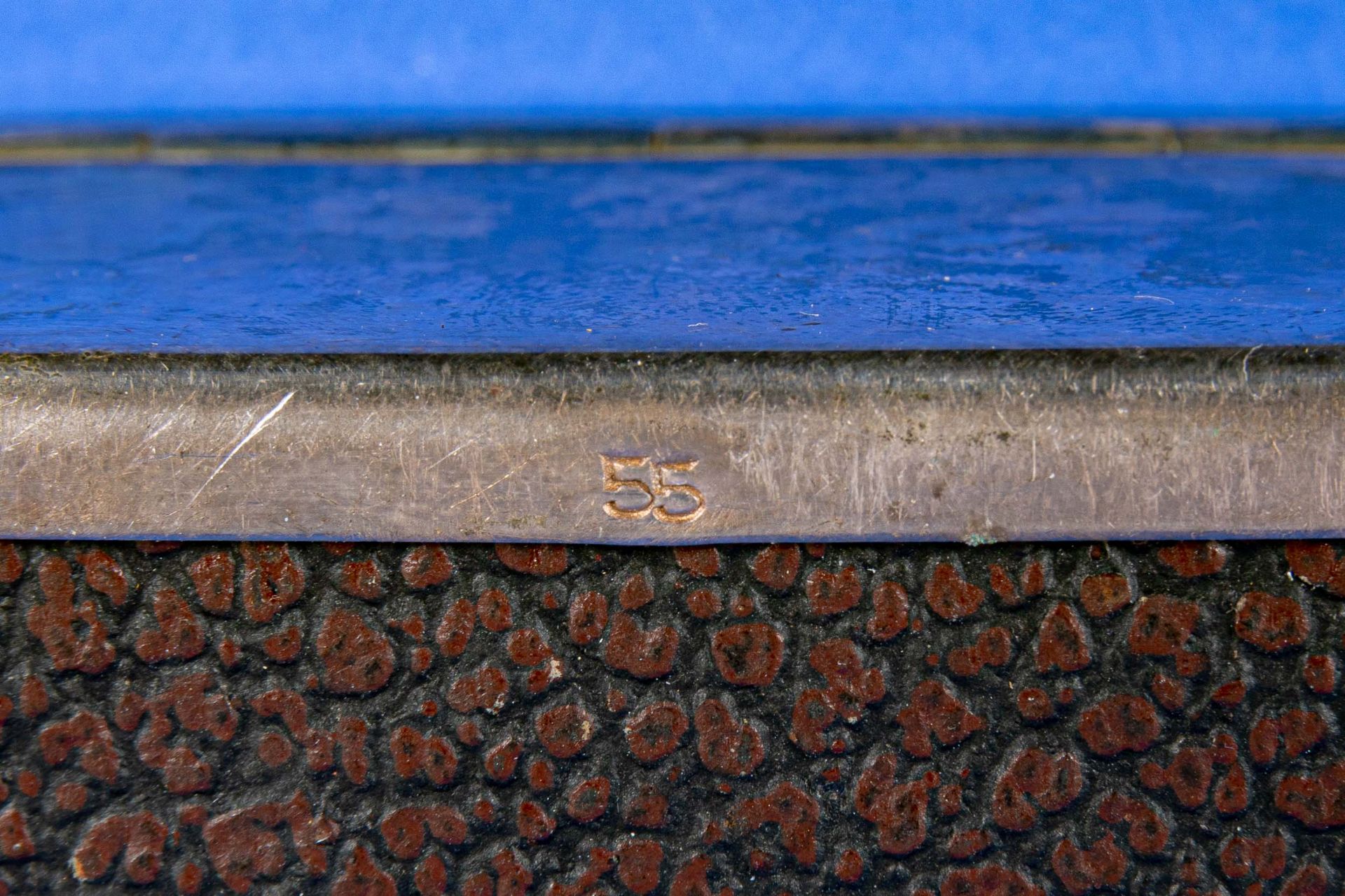 3 versch. Deckeldosen, 1 x Silberdraht, uneindeutig punziert, Durchmesser ca. 5,2 cm, 1 x versilber - Image 5 of 6