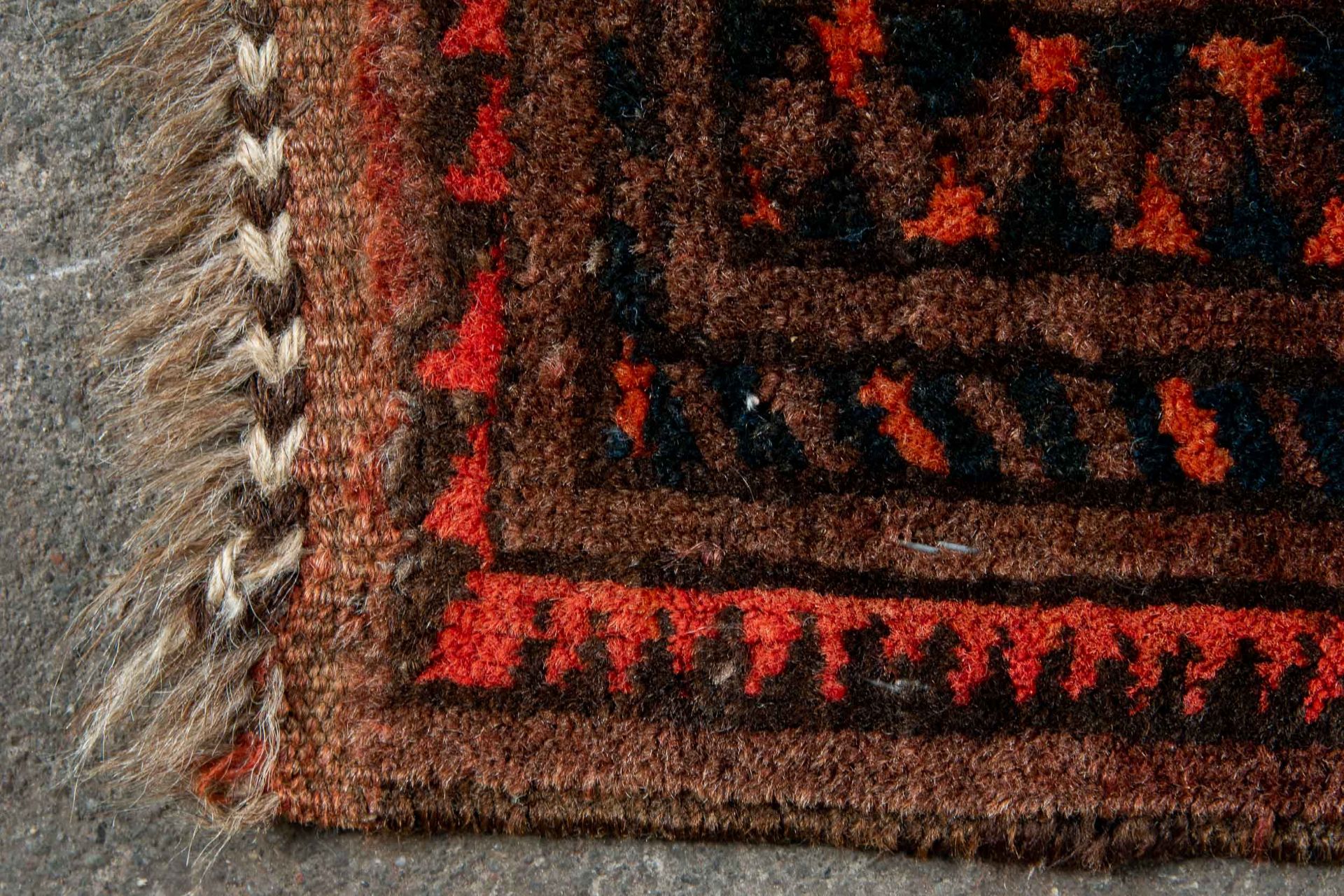 Größere Afghan - Teppichbrücke der 1960er/70er Jahre, ca. 236 x 159 cm, Wolle auf Wolle, von mehrer - Bild 6 aus 9