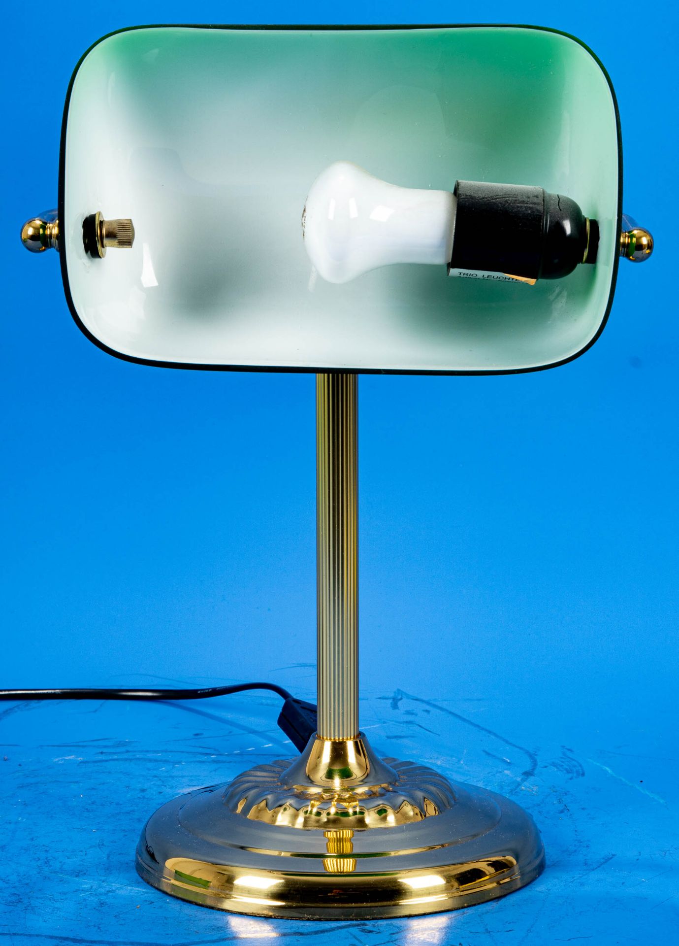 Klassische Schreibtischlampe nach englischem Vorbild, poliertes Messing mit beweglichem grünem Lamp - Bild 5 aus 7