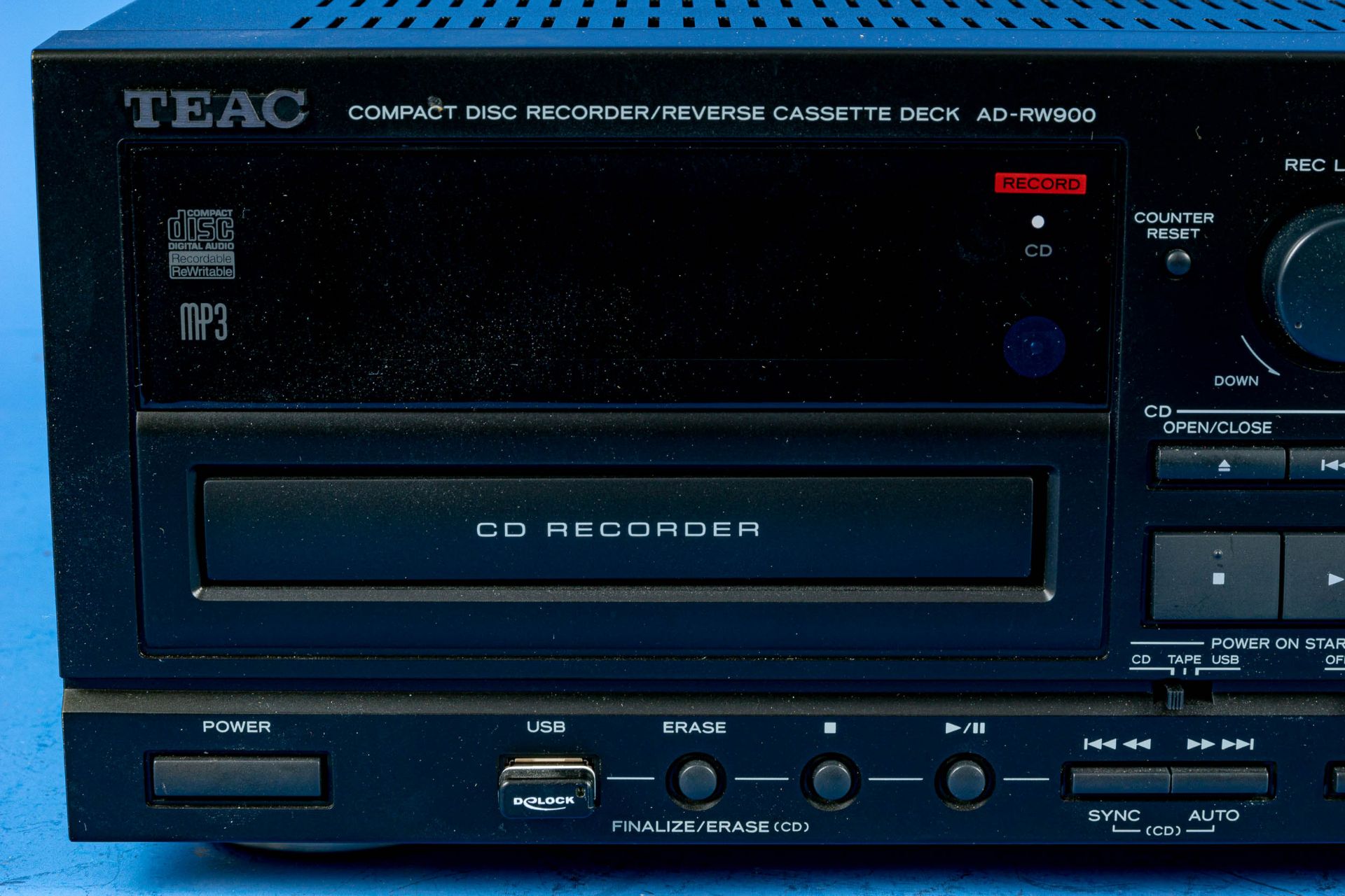 TEAC COMPACT DISC RECORDER/REVERSE CASSETT DECK" AD-RW 900. War bis zum Schluss in Funktion, Funkti - Bild 2 aus 6