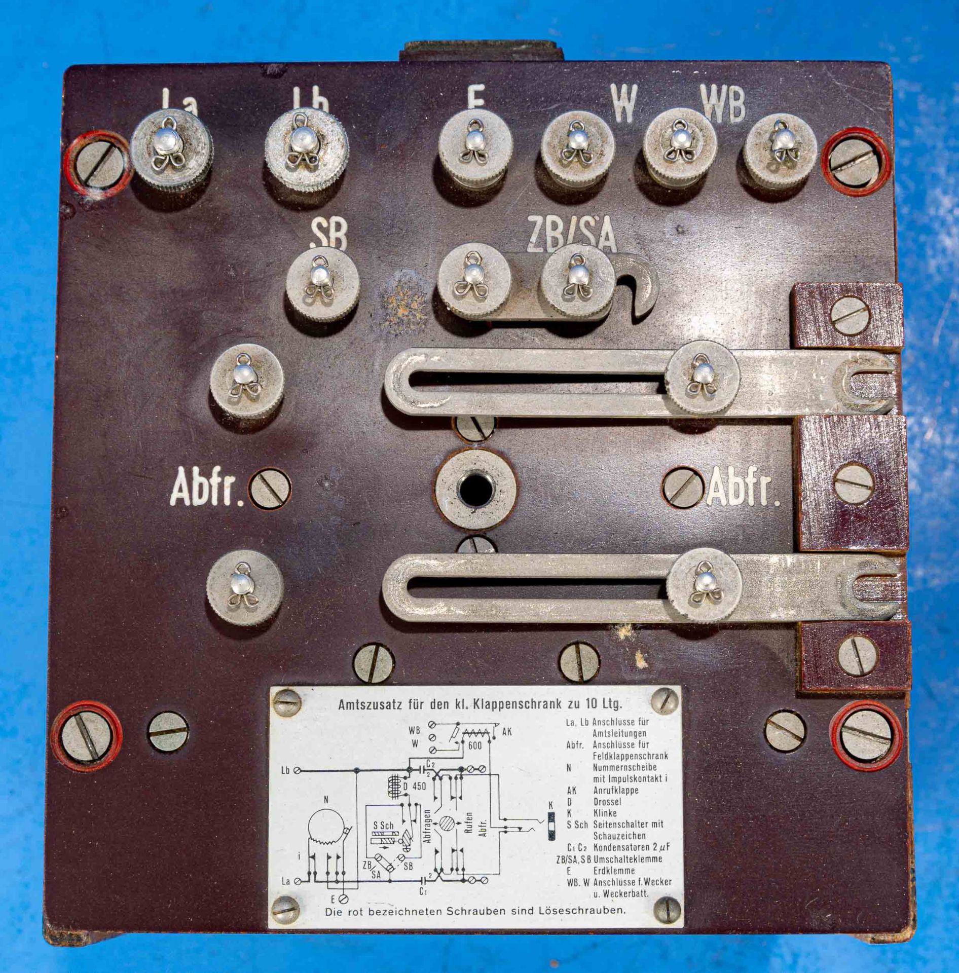 3teiliges Funker-Set, wohl aus der Zeit 1933 - 1945; bestehend aus: Telefonverteiler, Hörer mit Ans - Bild 11 aus 13