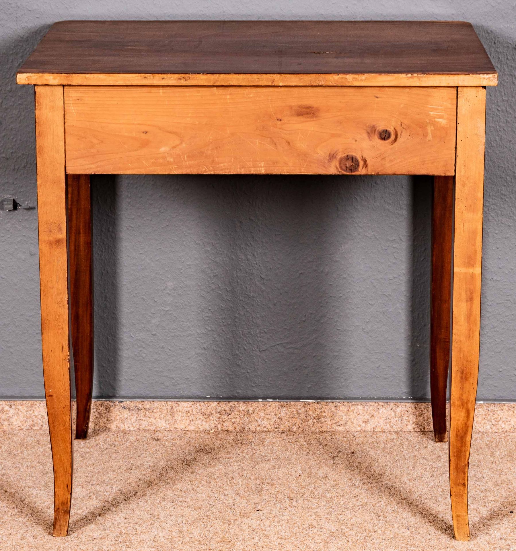 Kleines Tischchen, Mahagoni massiv und furniert, geräumige Schublade, Biedermeier 19. Jhdt. Ältere  - Bild 11 aus 11