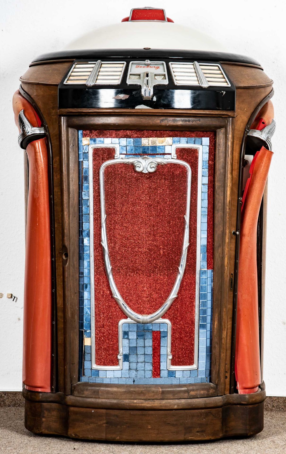 Orig. US-amerikanische Seeburg "Trashcan" Juke-Box, Baujahr ab 1946; unrestaurierter Fundzustand, s