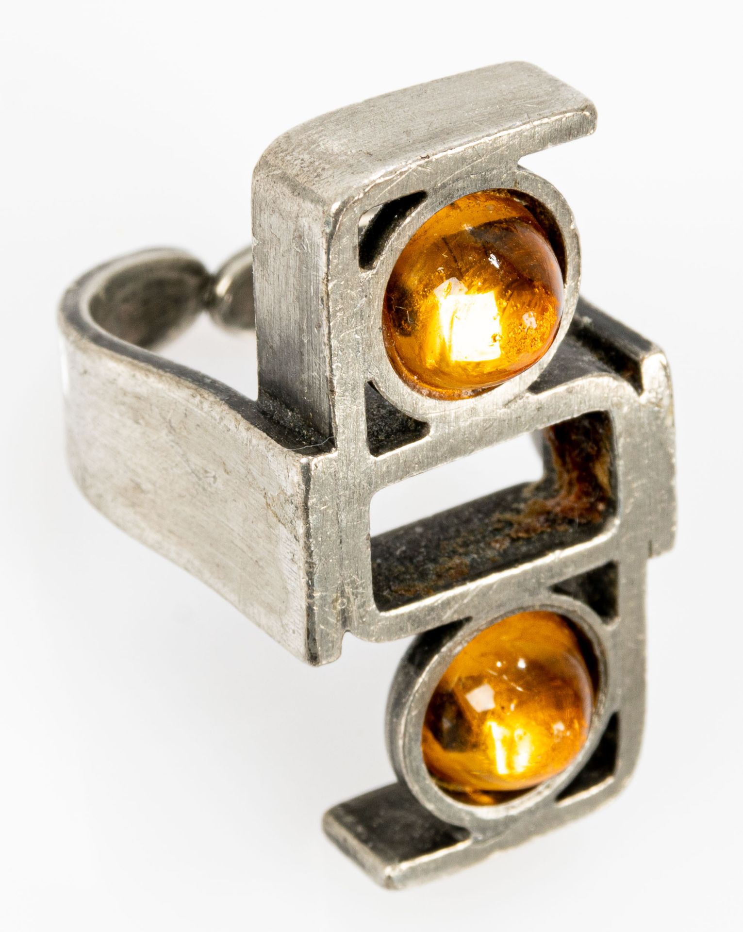 2teiliges modernistisch gestaltetes Zinn-Schmuckkonvolut, bestehend aus leicht gewölbter, runder Te - Image 2 of 7