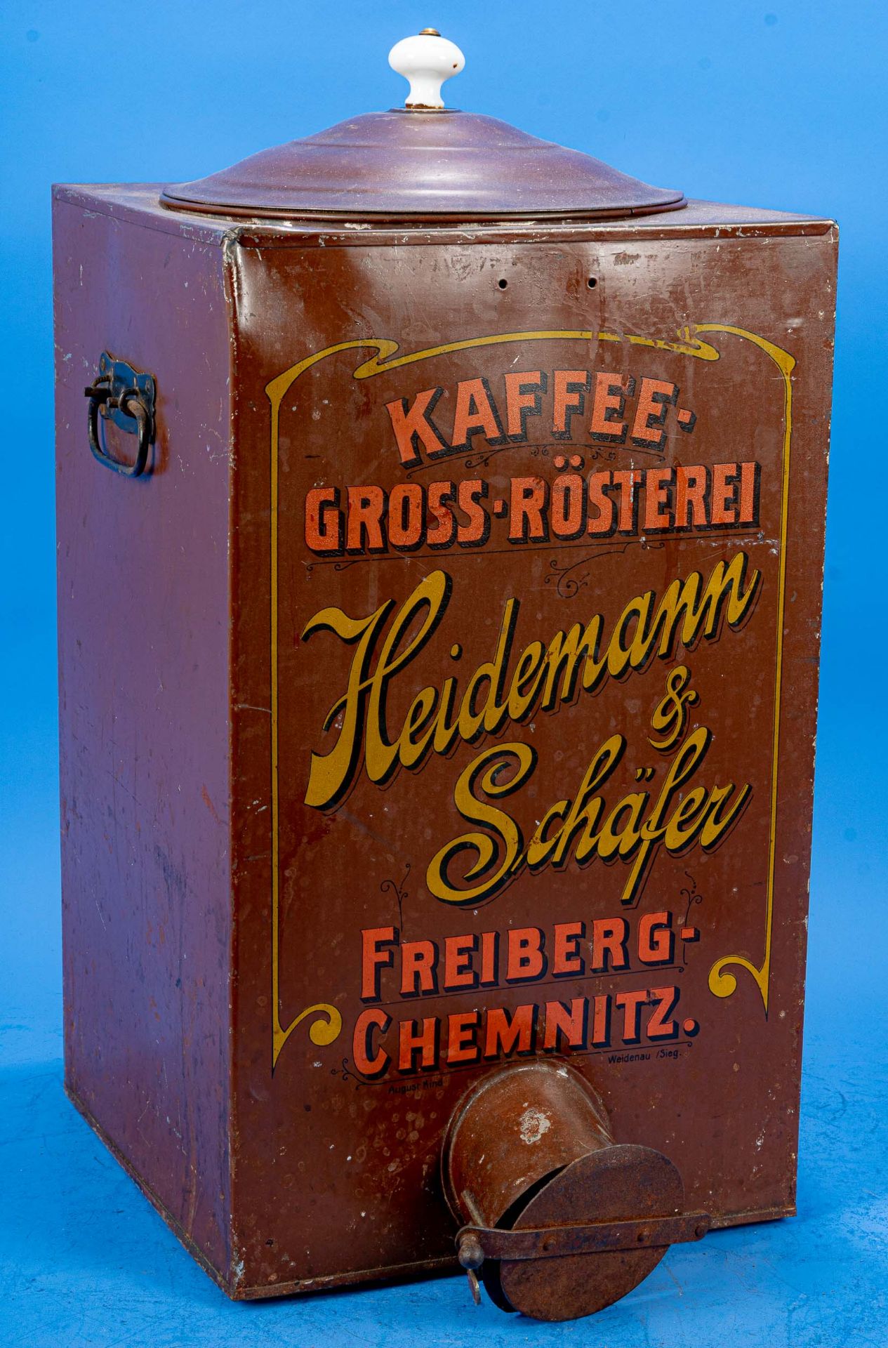 Antike "KAFFEEDOSE", rotbräunlich lackiertes Blech, in der Front bez.: "KAFFEE GROSS RÖSTEREI - "HE