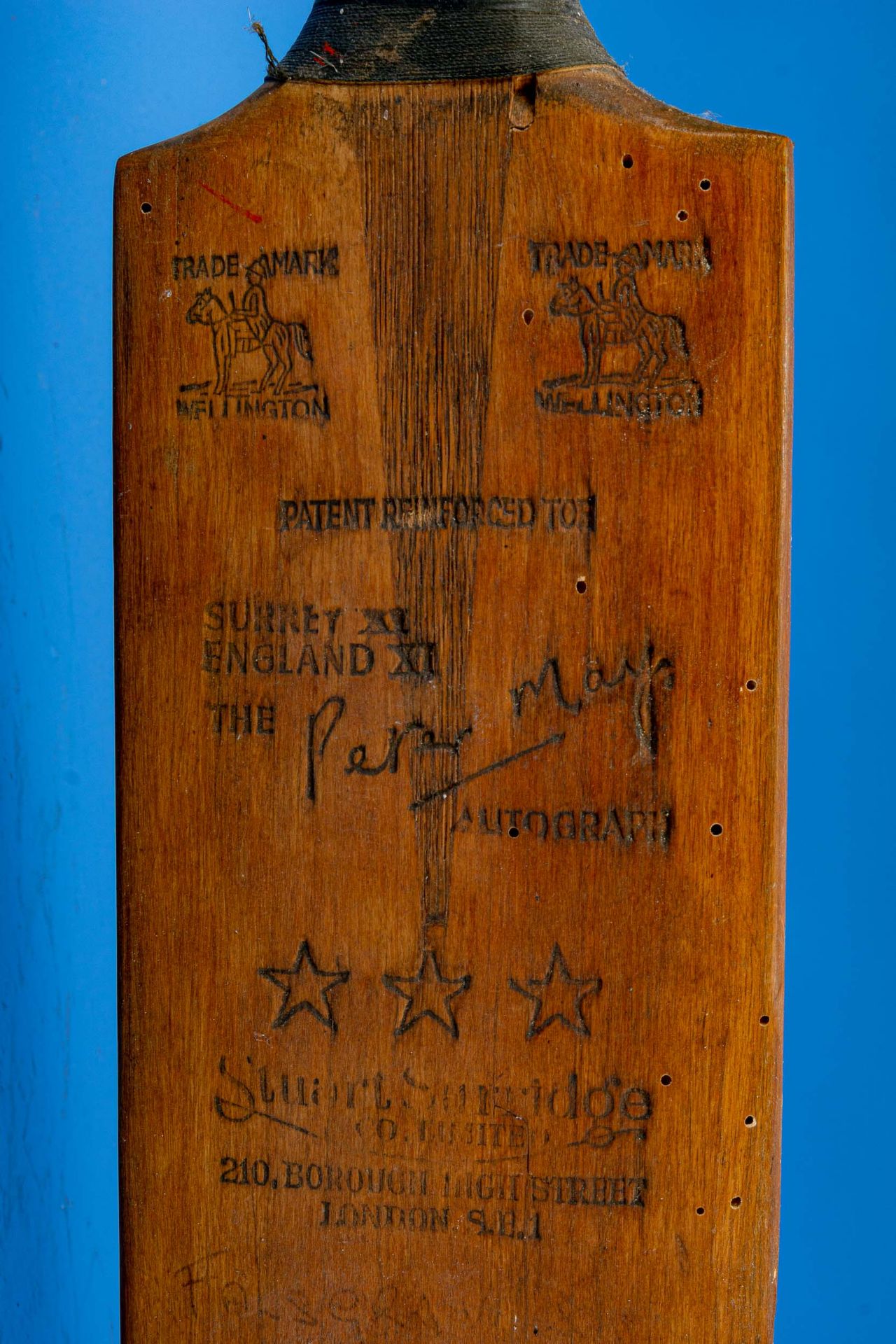 Älterer CRICKET-SCHLÄGER, England 1. Drittel 20. Jhdt., bez.: u. a. TRADE MARK WELLINGTON, SURREY E - Bild 2 aus 6