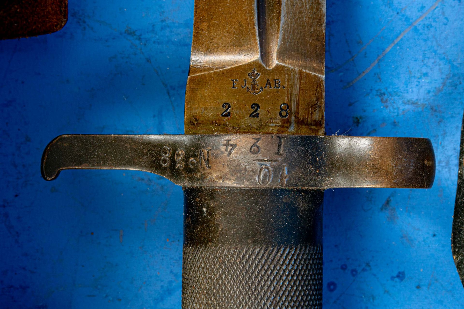 4 versch. Aufpflanzbajonette; max. Länge ca. 44 cm. Versch. Alter, Größen, Hersteller, Vollständigk - Image 7 of 8