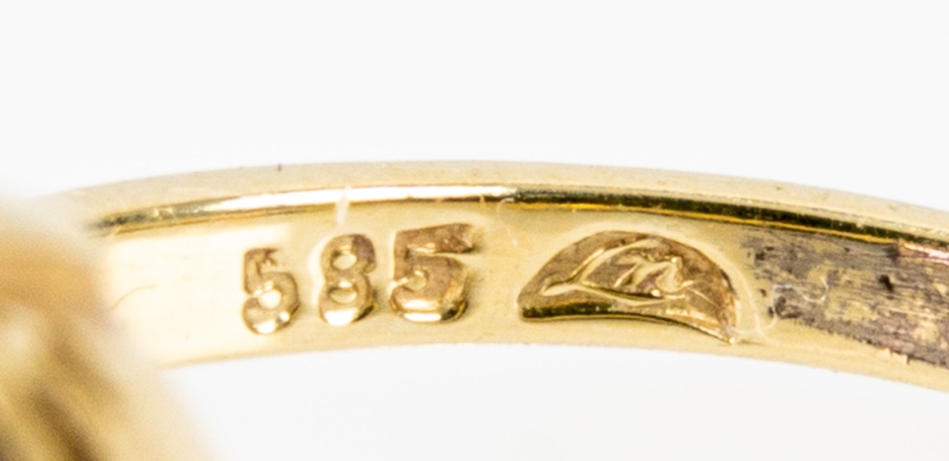 Zeitlos eleganter 585er Gelbgold-Damenfingerring, mit ovalem Amethystcabochon besetzt; Ringinnendur - Image 5 of 5