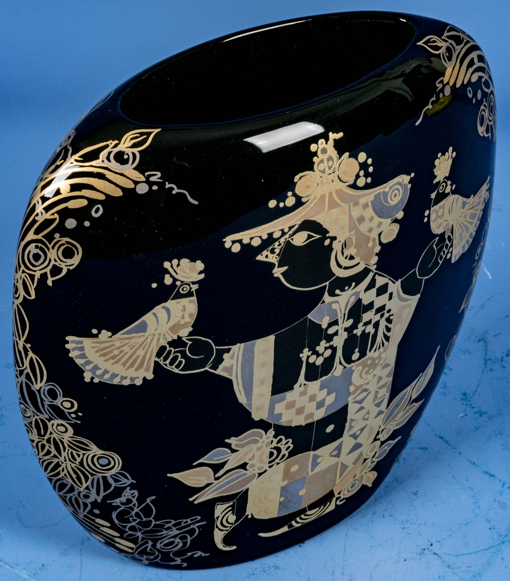 Rosenthal Vase "Porcelain Noire", designed by Björn Wijnblad, Ende 20. Jhdt., sehr schöner Erhalt.  - Bild 3 aus 8