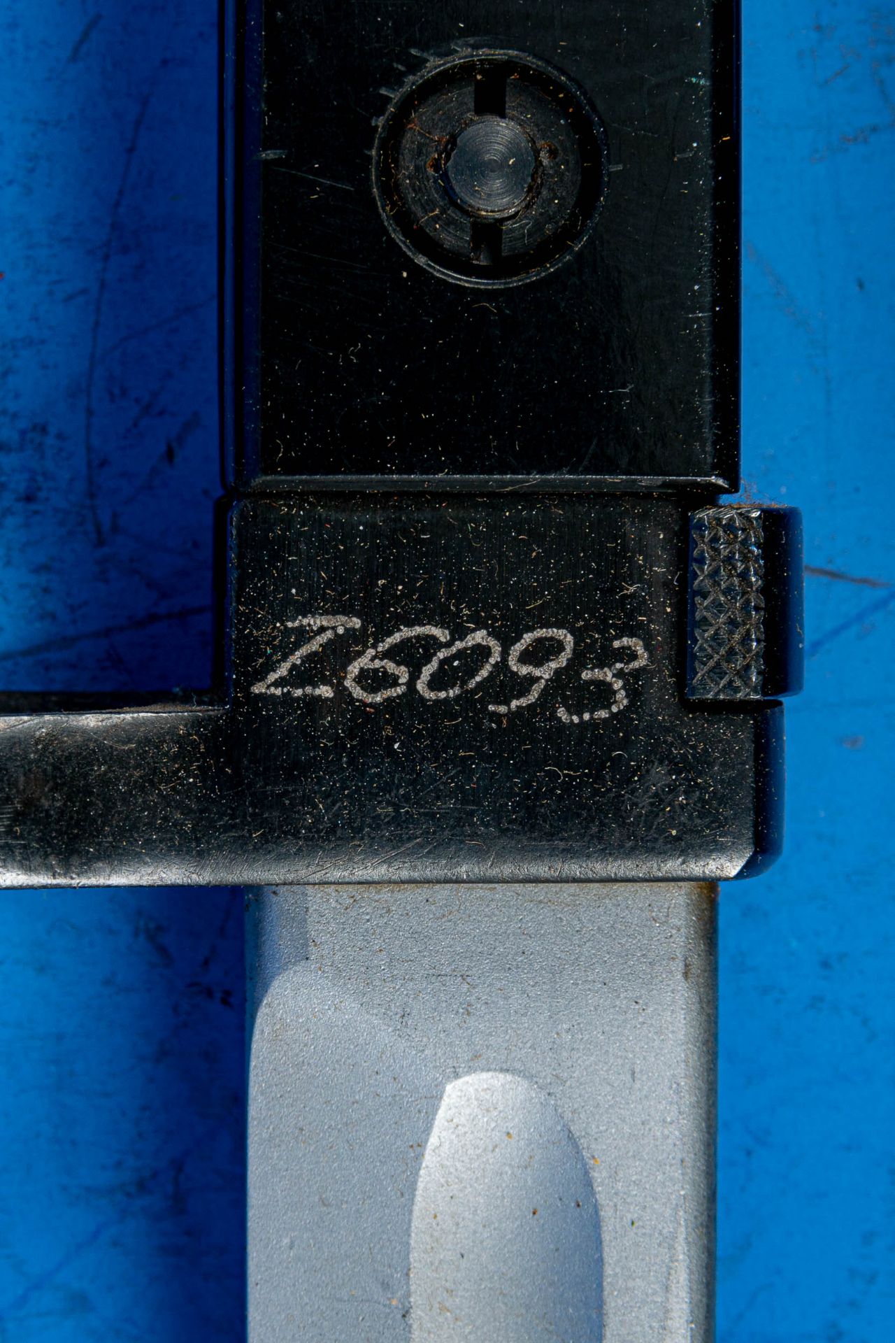 4 versch. Aufpflanzbajonette; max. Länge ca. 44 cm. Versch. Alter, Größen, Hersteller, Vollständigk - Image 8 of 8